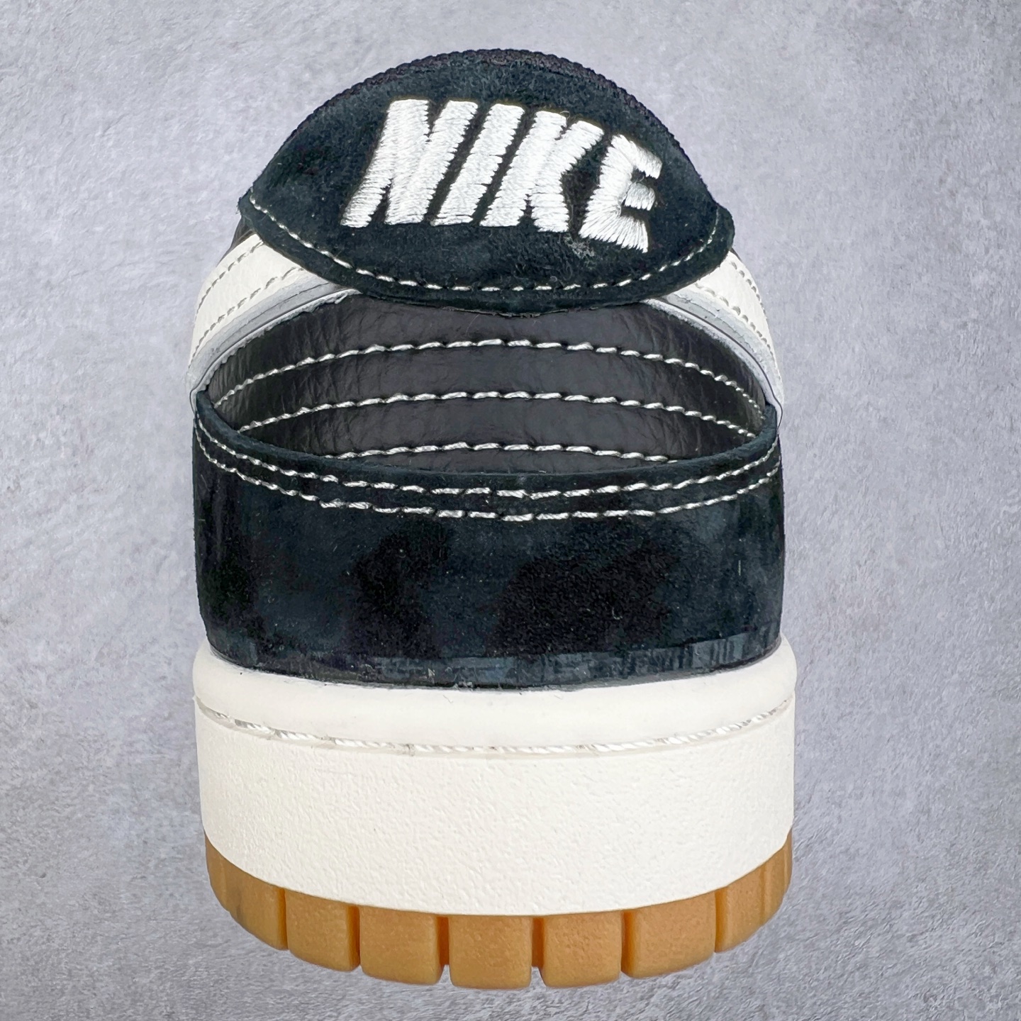 图片[8]-NK Dunk Low 定制配色 XX3168-115 大厂出品 极力推荐 原装头层材料 独家版型蒸餾加工帶來的是更好的视觉和脚感体验大厂纯原品质出货 清洁度 电绣工艺 皮料切割干净无任何毛边 细节完美 尺码：36 36.5 37.5 38 38.5 39 40 40.5 41 42 42.5 43 44 44.5 45-选品中心