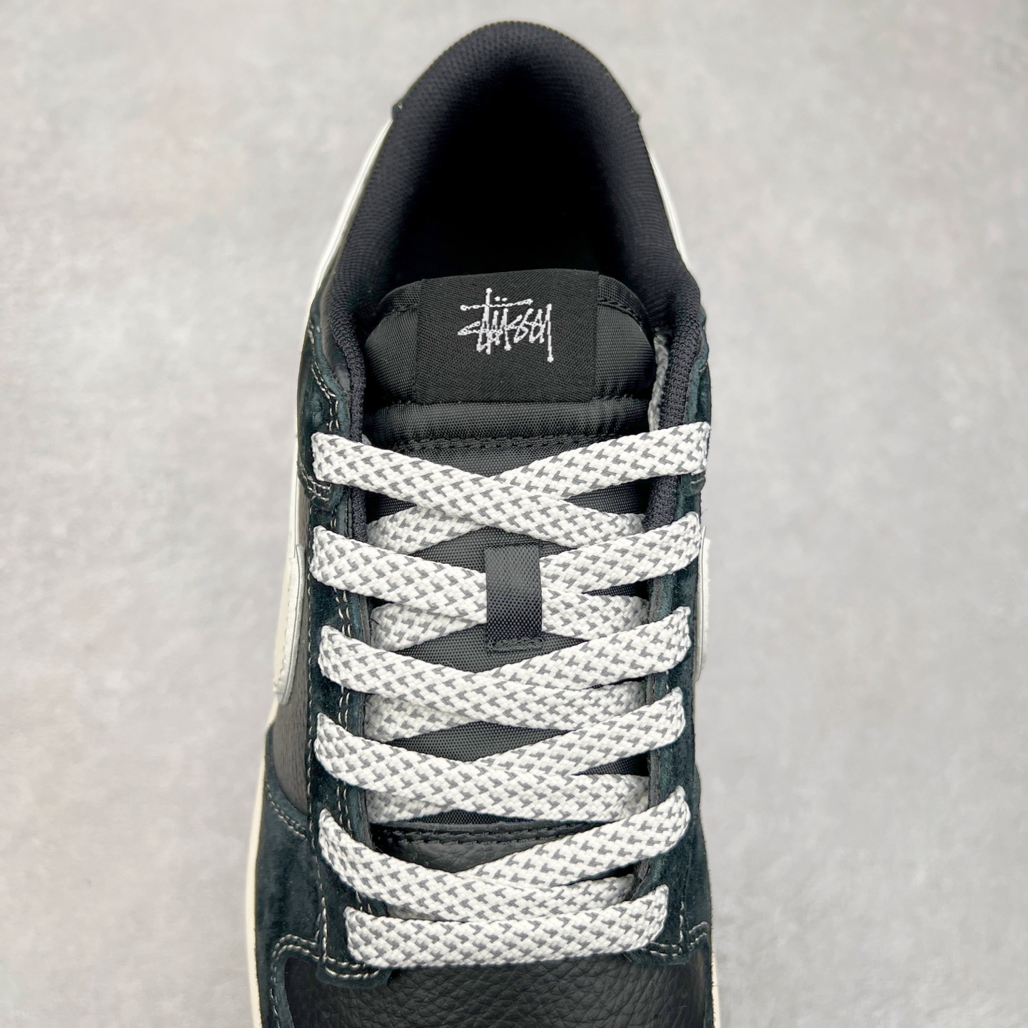 图片[5]-NK Dunk Low 定制配色 XX3168-115 大厂出品 极力推荐 原装头层材料 独家版型蒸餾加工帶來的是更好的视觉和脚感体验大厂纯原品质出货 清洁度 电绣工艺 皮料切割干净无任何毛边 细节完美 尺码：36 36.5 37.5 38 38.5 39 40 40.5 41 42 42.5 43 44 44.5 45-选品中心