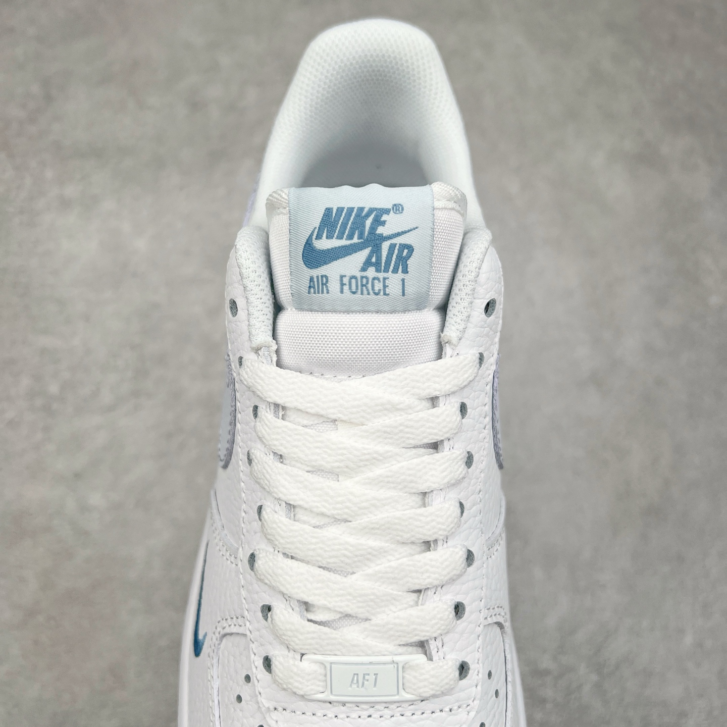 图片[5]-NK Air Force 1´07 Low 空军一号低帮百搭休闲运动板鞋 HV2511-100 柔软、弹性十足的缓震性能和出色的中底设计 横跨复古与现代的外型结合 造就出风靡全球 三十多年的Force 1 直到今天还深受青睐 尺码：36 36.5 37.5 38 38.5 39 40 40.5 41 42 42.5 43 44 44.5 45-选品中心