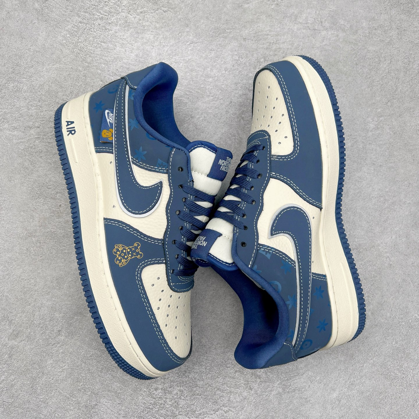 图片[3]-NK Air Force 1´07 Low 空军一号低帮百搭休闲运动板鞋 KK1988-054 柔软、弹性十足的缓震性能和出色的中底设计 横跨复古与现代的外型结合 造就出风靡全球 三十多年的Force 1 直到今天还深受青睐 尺码：36 36.5 37.5 38 38.5 39 40 40.5 41 42 42.5 43 44 44.5 45-选品中心