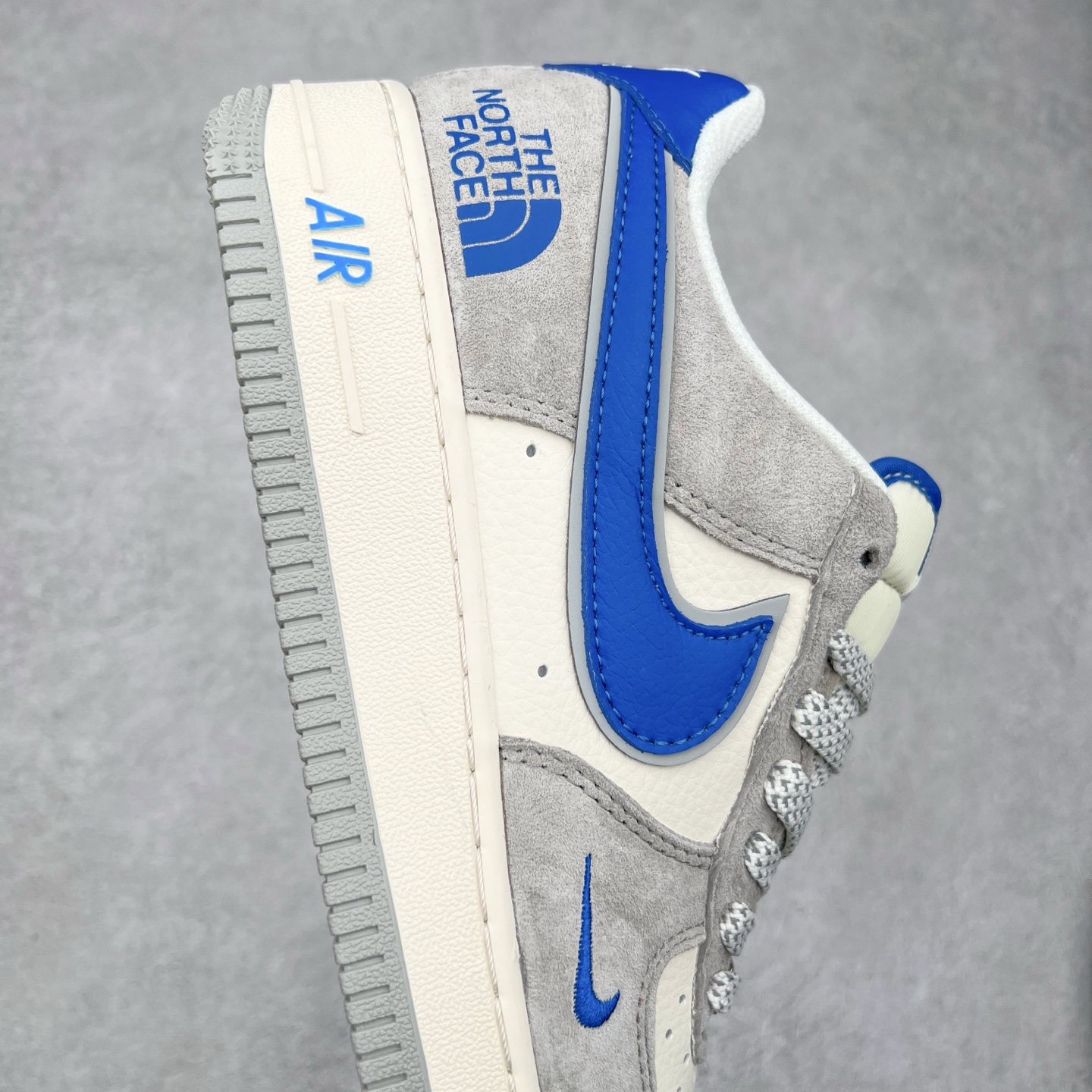 图片[6]-NK Air Force 1´07 Low 空军一号低帮百搭休闲运动板鞋 XZ6188-745 柔软、弹性十足的缓震性能和出色的中底设计 横跨复古与现代的外型结合 造就出风靡全球 三十多年的Force 1 直到今天还深受青睐 尺码：36 36.5 37.5 38 38.5 39 40 40.5 41 42 42.5 43 44 44.5 45-选品中心