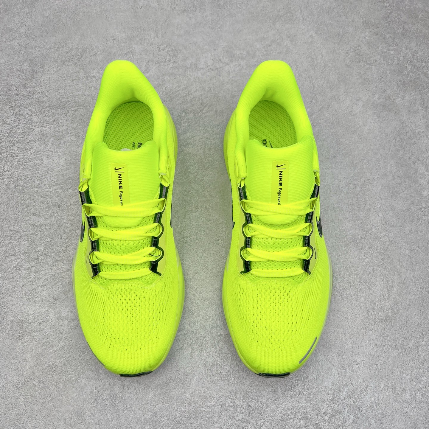 图片[2]-＃特价福利 NK Zoom Pegasus 飞马41代马拉松系列网面透气缓震疾速跑鞋 拥有 Zoom Air 一如既往的稳定感和流畅感 鞋面采用工程网眼设计 为特定高热区域营造出色透气性 进一步增加鞋面的穿孔数量 让足部能够快速散热 中足搭配 Flywire 飞线 在高速运动时营造舒适稳定的贴合感 内置Zoon气垫加持 动力十足 尺码：36 36.5 37.5 38 38.5 39 40 40.5 41 42 42.5 43 44 44.5 45-选品中心