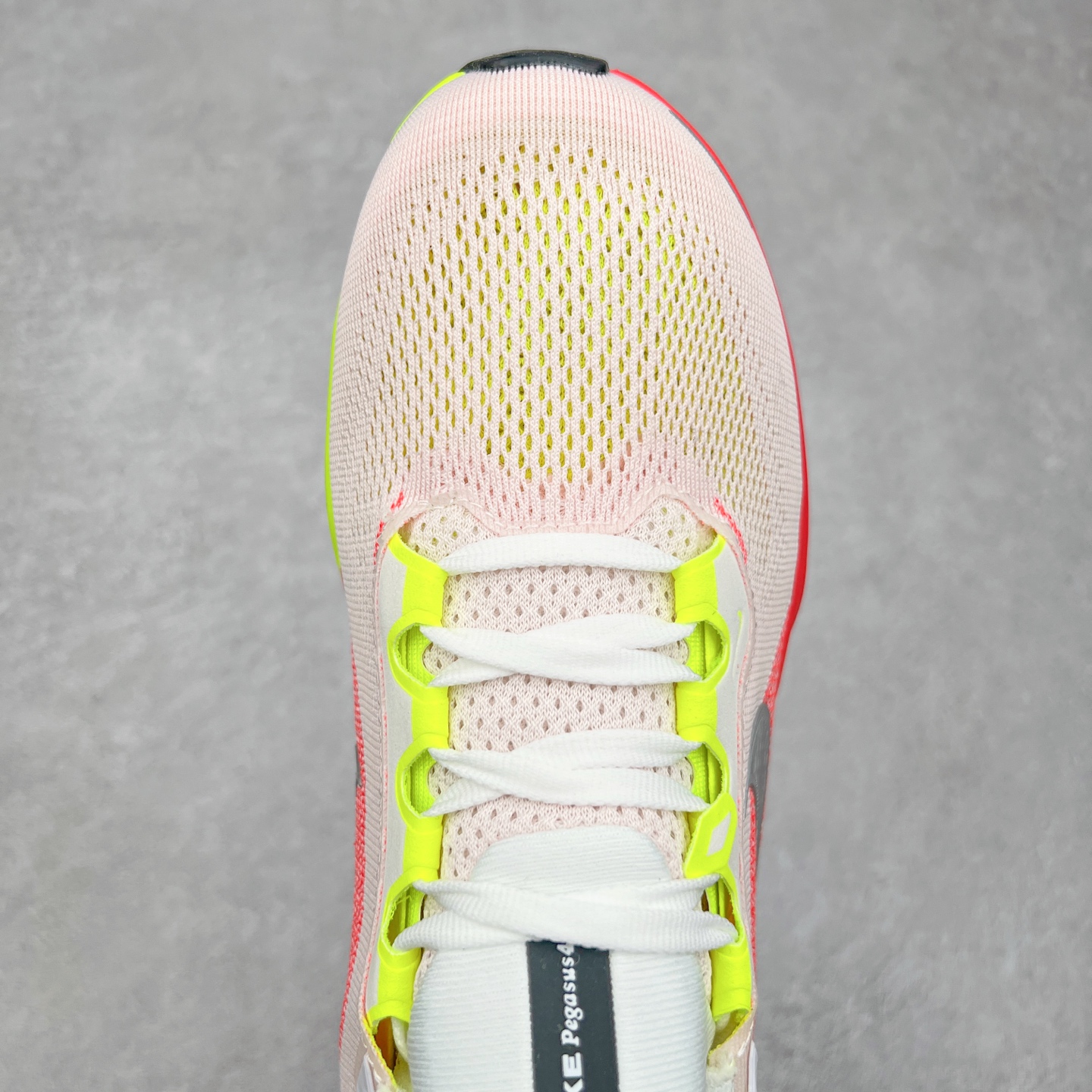 图片[4]-＃特价福利 NK Zoom Pegasus 飞马41代马拉松系列网面透气缓震疾速跑鞋 拥有 Zoom Air 一如既往的稳定感和流畅感 鞋面采用工程网眼设计 为特定高热区域营造出色透气性 进一步增加鞋面的穿孔数量 让足部能够快速散热 中足搭配 Flywire 飞线 在高速运动时营造舒适稳定的贴合感 内置Zoon气垫加持 动力十足 尺码：36 36.5 37.5 38 38.5 39 40 40.5 41 42 42.5 43 44 44.5 45-选品中心