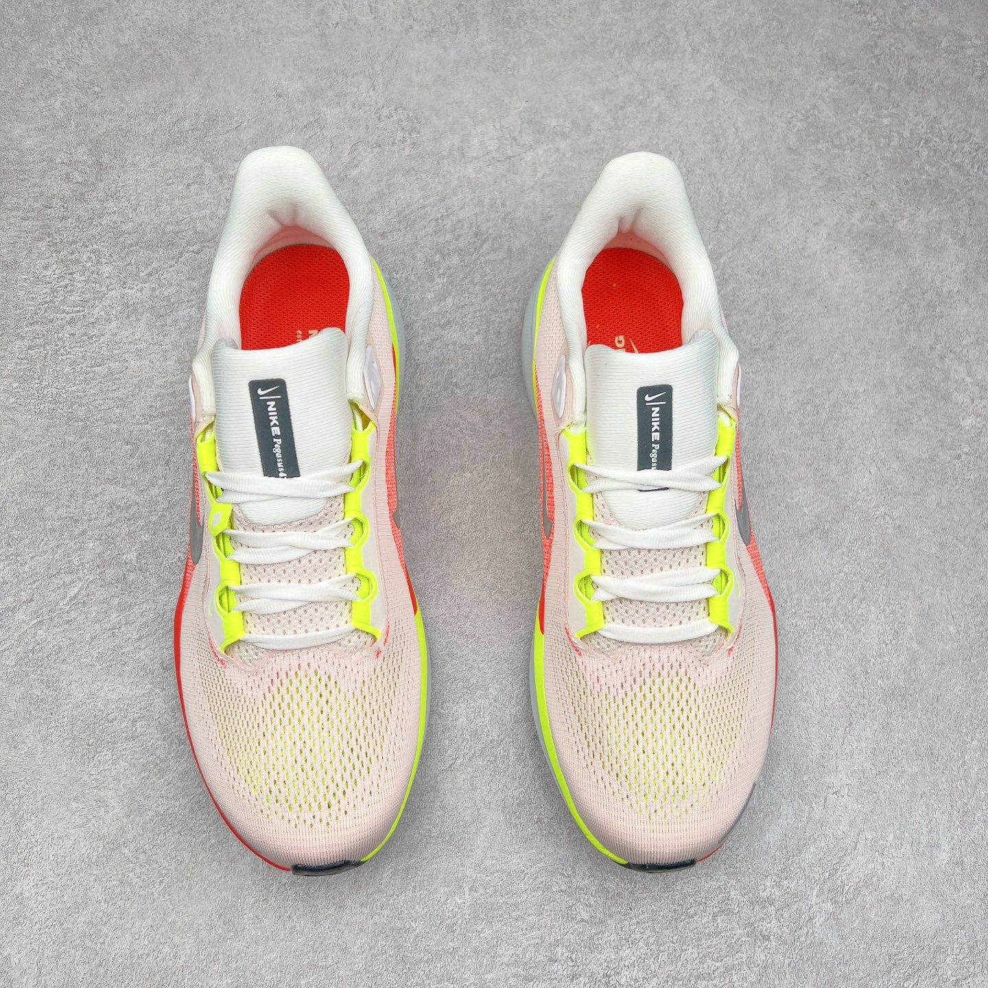 图片[2]-＃特价福利 NK Zoom Pegasus 飞马41代马拉松系列网面透气缓震疾速跑鞋 拥有 Zoom Air 一如既往的稳定感和流畅感 鞋面采用工程网眼设计 为特定高热区域营造出色透气性 进一步增加鞋面的穿孔数量 让足部能够快速散热 中足搭配 Flywire 飞线 在高速运动时营造舒适稳定的贴合感 内置Zoon气垫加持 动力十足 尺码：36 36.5 37.5 38 38.5 39 40 40.5 41 42 42.5 43 44 44.5 45-选品中心