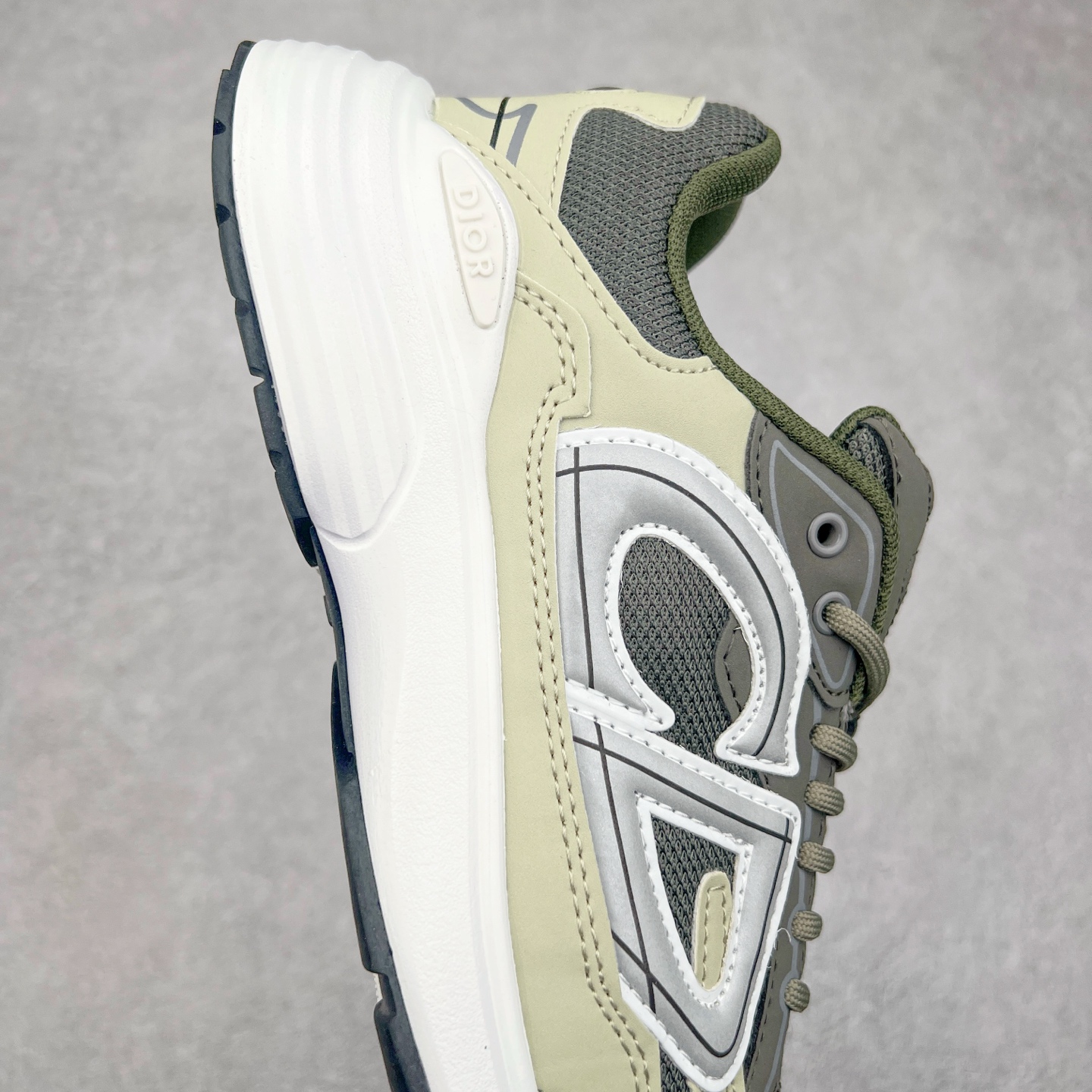 图片[6]-＃福利特价 Dior B30 迪奥网眼织物低帮运动休闲鞋 该款系列采用黑网色眼织物白和色科技料面精心制 作饰以反光“CD30”图形标志 外格轻盈的刻雕效果橡胶鞋搭底配标志性点的缀提升格调 内弹部力细节塑造想理的舒适穿着体验可与各休式闲造型配搭 彰显尚时现代的运风动范 尺码：36 37 35 39 40 41 42 43 44 45-选品中心