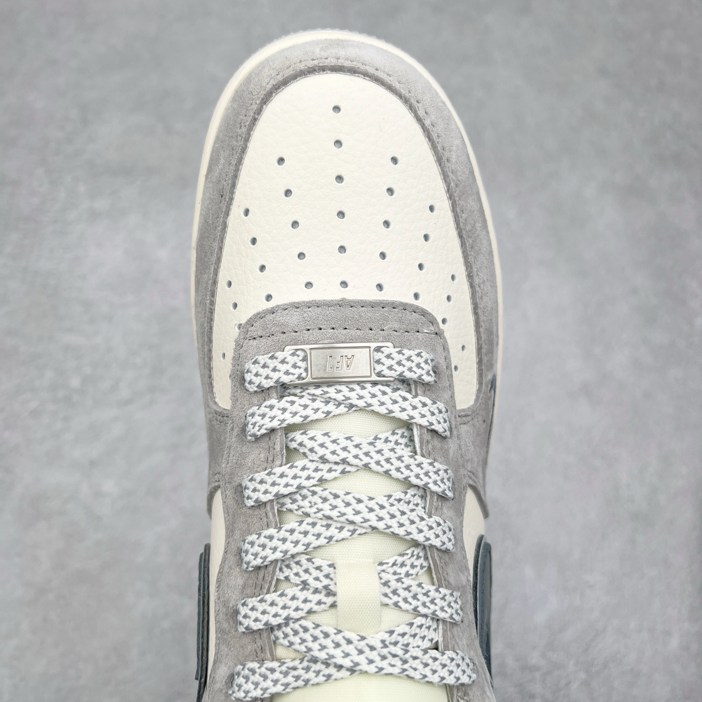 图片[4]-NK Air Force 1´07 Low 空军一号低帮百搭休闲运动板鞋 XZ6188-760 柔软、弹性十足的缓震性能和出色的中底设计 横跨复古与现代的外型结合 造就出风靡全球 三十多年的Force 1 直到今天还深受青睐 尺码：36 36.5 37.5 38 38.5 39 40 40.5 41 42 42.5 43 44 44.5 45-选品中心