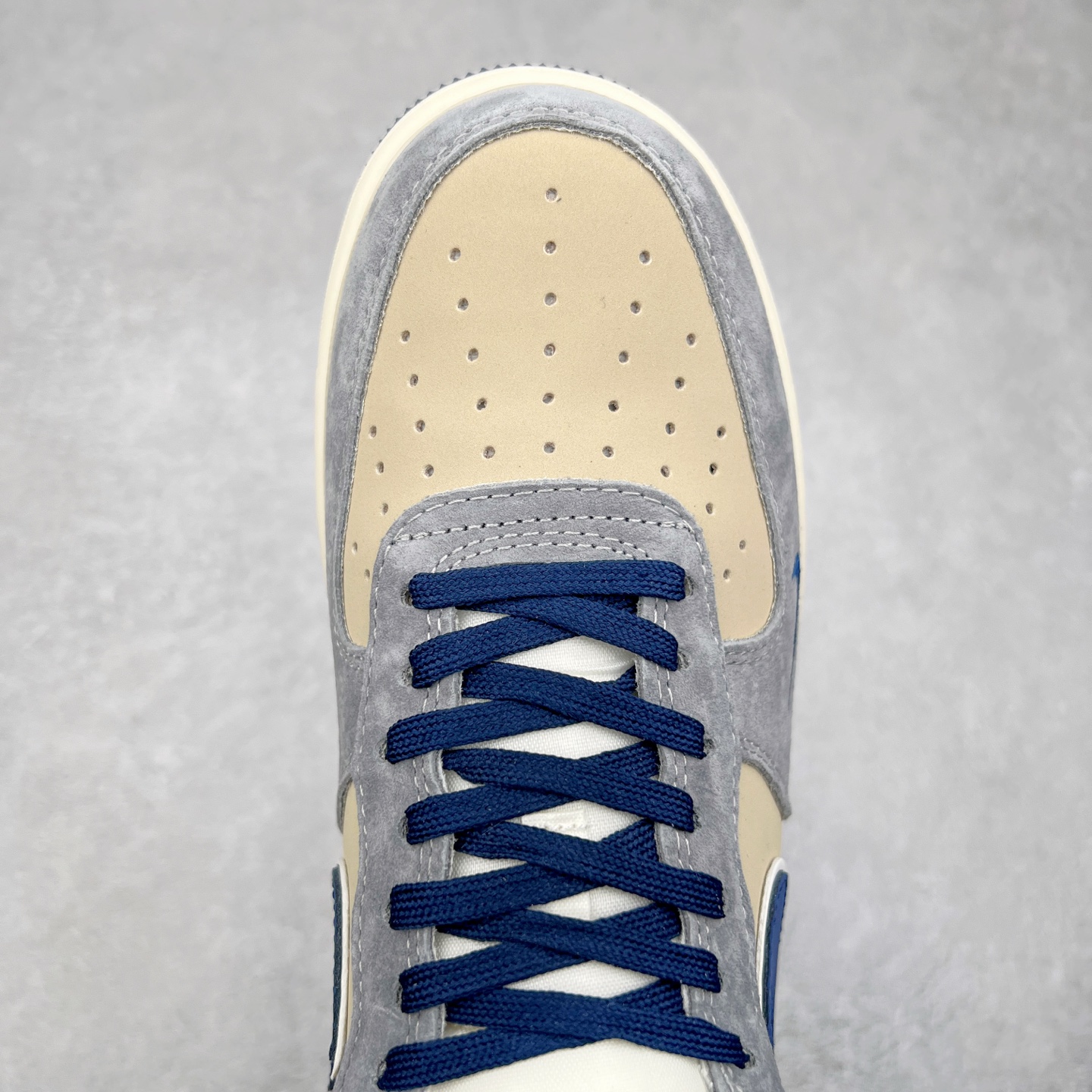 图片[4]-NK Air Force 1´07 Low 空军一号低帮百搭休闲运动板鞋 KK1988-045 柔软、弹性十足的缓震性能和出色的中底设计 横跨复古与现代的外型结合 造就出风靡全球 三十多年的Force 1 直到今天还深受青睐 尺码：36 36.5 37.5 38 38.5 39 40 40.5 41 42 42.5 43 44 44.5 45-选品中心