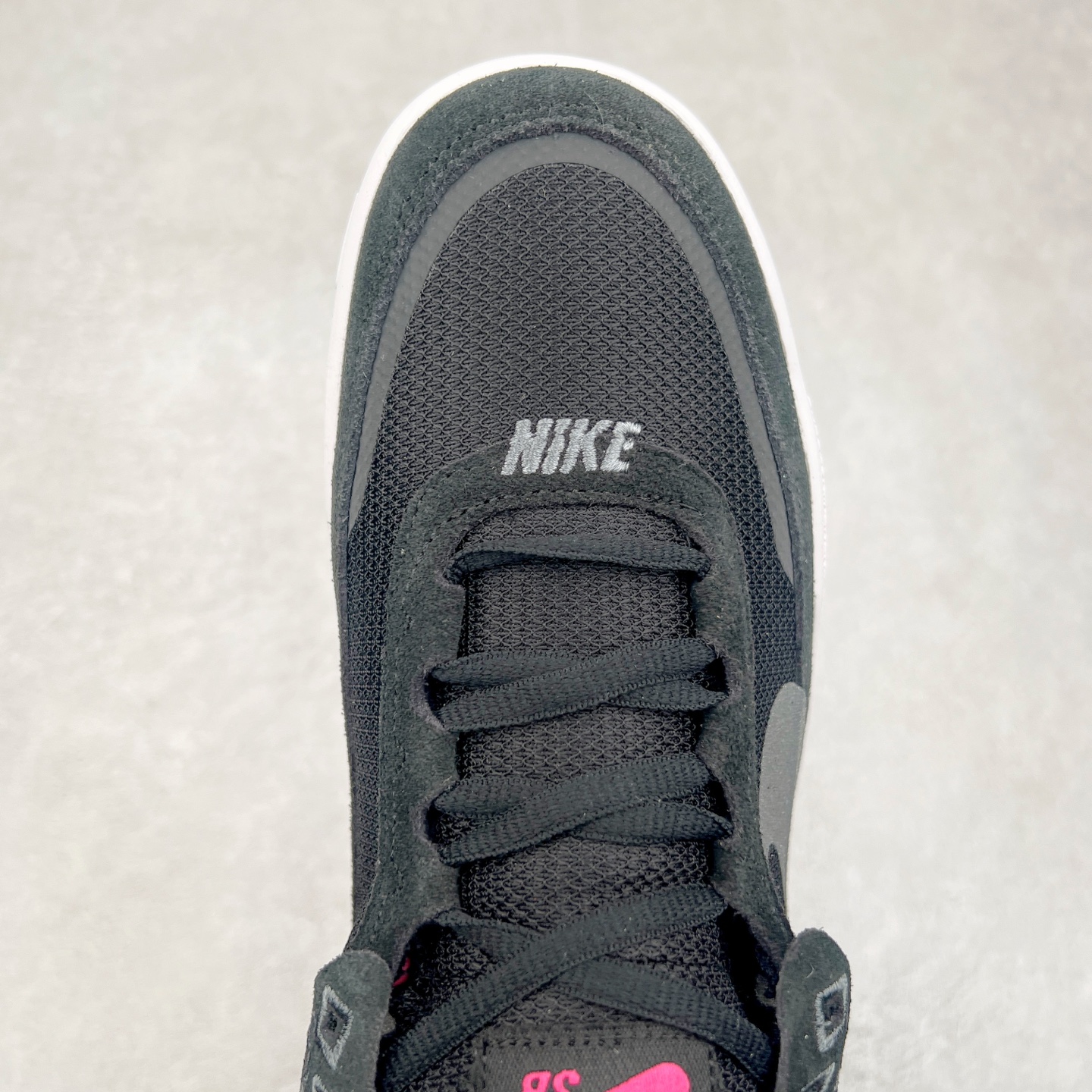 图片[4]-NK SB Day One 低帮休闲板鞋 FN4210-002 鞋款搭载Air Zoom缓震气垫，采用包边结构工艺轻盈柔韧，缔造非凡触板感。织物材料，舒适出众 翻毛皮覆面经久耐穿，塑就挚爱踢板体验。尺码：35.5 36 36.5 37.5 38 38.5 39 40 40.5 41 42 42.5 43 44 44.5 45-选品中心