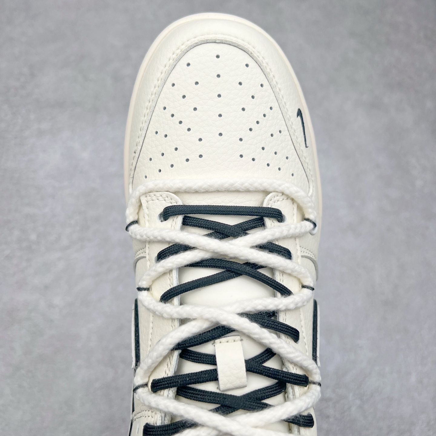 图片[4]-NK Dunk Low 定制配色 YX5066-259 大厂出品 极力推荐 原装头层材料 独家版型蒸餾加工帶來的是更好的视觉和脚感体验大厂纯原品质出货 清洁度 电绣工艺 皮料切割干净无任何毛边 细节完美 尺码：36 36.5 37.5 38 38.5 39 40 40.5 41 42 42.5 43 44 44.5 45-选品中心