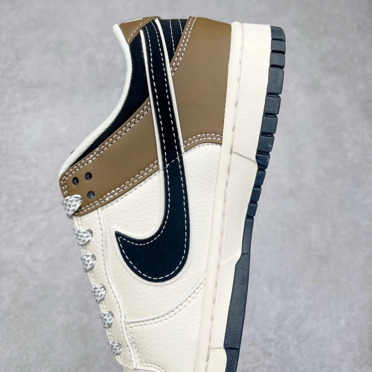 图片[7]-NK Dunk Low 定制配色 XS6089-502 大厂出品 极力推荐 原装头层材料 独家版型蒸餾加工帶來的是更好的视觉和脚感体验大厂纯原品质出货 清洁度 电绣工艺 皮料切割干净无任何毛边 细节完美 尺码：36 36.5 37.5 38 38.5 39 40 40.5 41 42 42.5 43 44 44.5 45-选品中心