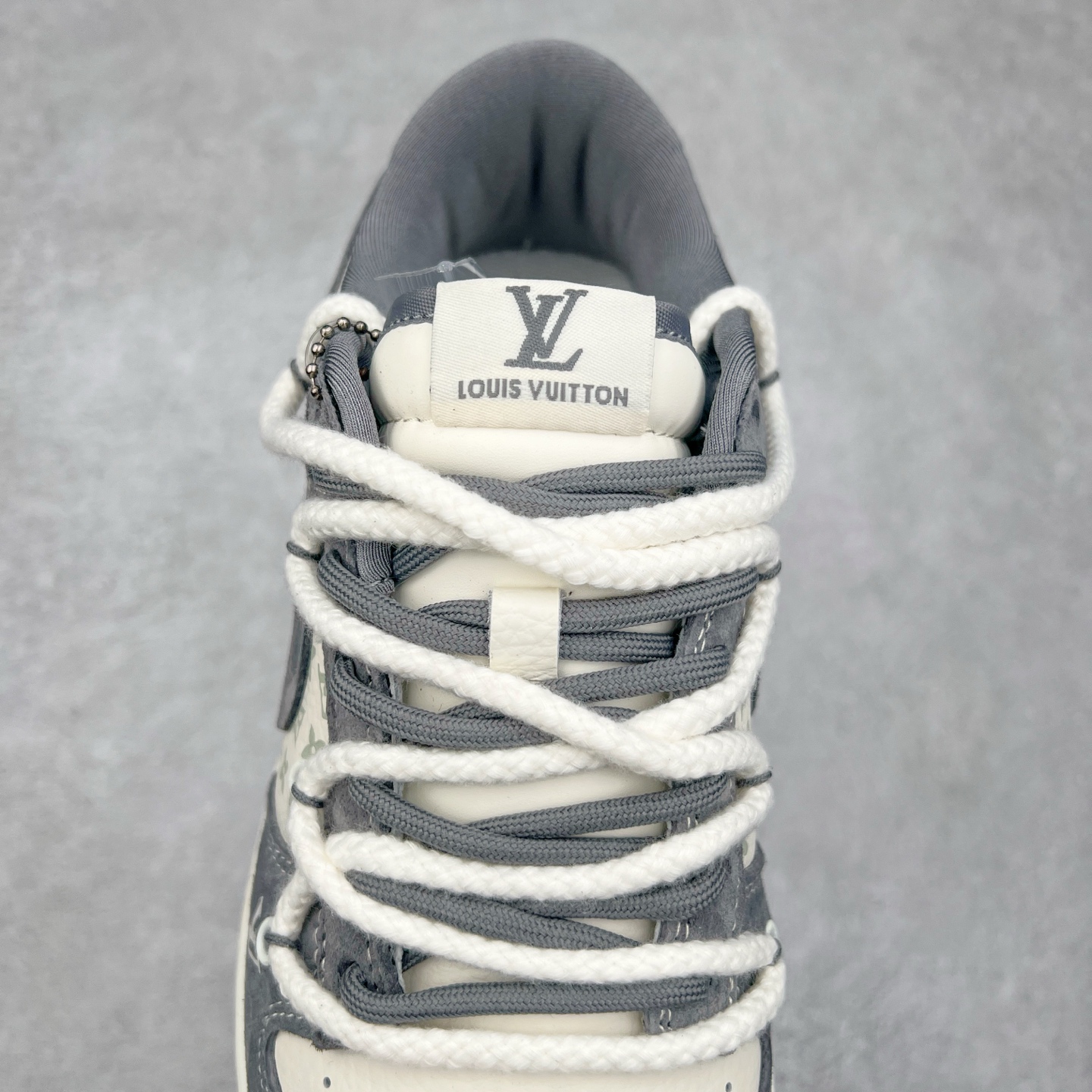 图片[5]-NK Dunk Low 定制配色 FC1688-138 大厂出品 极力推荐 原装头层材料 独家版型蒸餾加工帶來的是更好的视觉和脚感体验大厂纯原品质出货 清洁度 电绣工艺 皮料切割干净无任何毛边 细节完美 尺码：36 36.5 37.5 38 38.5 39 40 40.5 41 42 42.5 43 44 44.5 45-选品中心