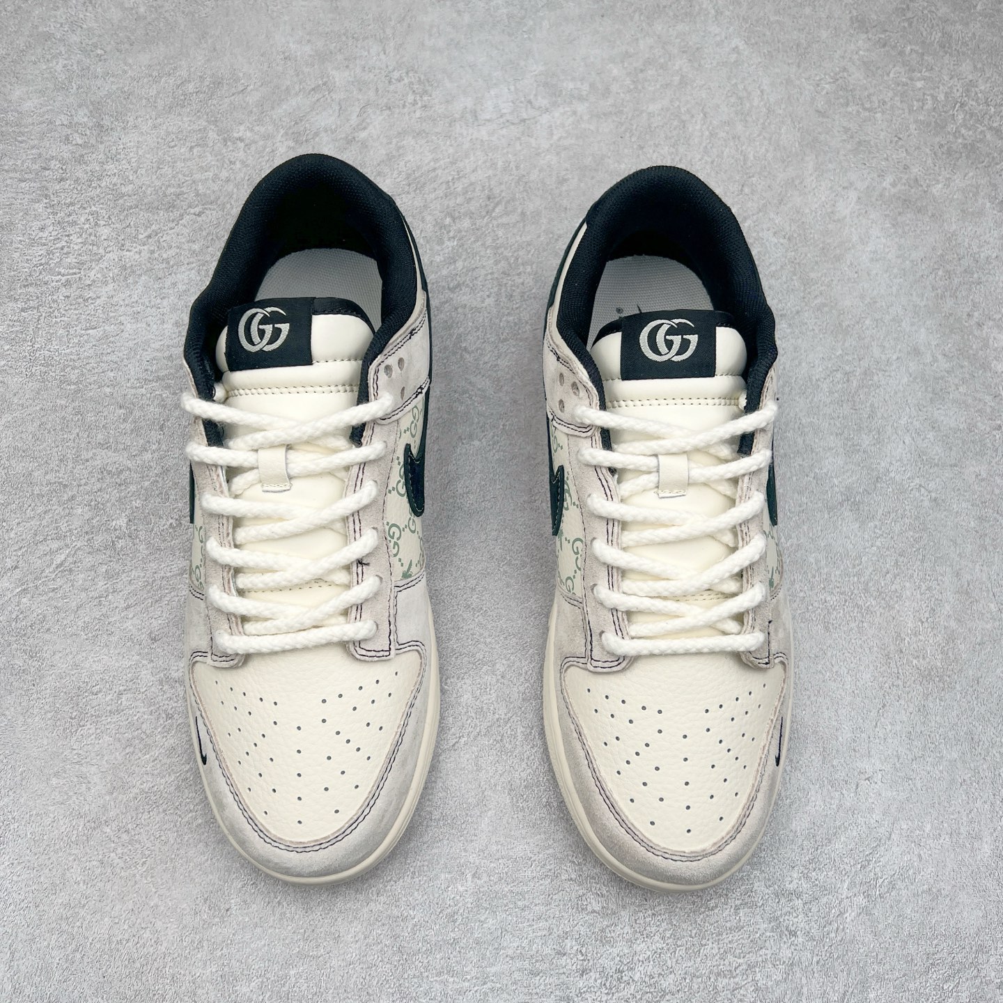 图片[2]-NK Dunk Low 定制配色 MM1089-029 大厂出品 极力推荐 原装头层材料 独家版型蒸餾加工帶來的是更好的视觉和脚感体验大厂纯原品质出货 清洁度 电绣工艺 皮料切割干净无任何毛边 细节完美 尺码：36 36.5 37.5 38 38.5 39 40 40.5 41 42 42.5 43 44 44.5 45-选品中心