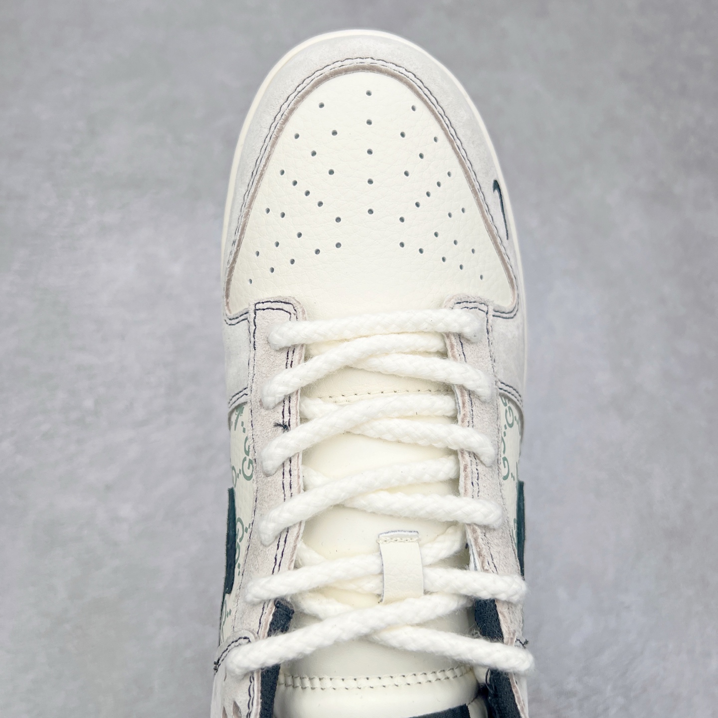 图片[4]-NK Dunk Low 定制配色 MM1089-029 大厂出品 极力推荐 原装头层材料 独家版型蒸餾加工帶來的是更好的视觉和脚感体验大厂纯原品质出货 清洁度 电绣工艺 皮料切割干净无任何毛边 细节完美 尺码：36 36.5 37.5 38 38.5 39 40 40.5 41 42 42.5 43 44 44.5 45-选品中心