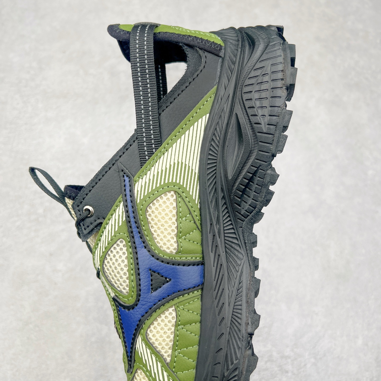 图片[7]-Mizuno Speed 2K 美津浓复古厚底织物合成革防滑耐磨透气低帮休闲跑步鞋 美津浓（Mizuno）是日本美津浓株式会社于1906年创立的运动品牌，经过一个多世纪的不断努力现已成为世界著名的运动器具、服装和鞋类生产商。美津浓力求服务于各类运动项目，并竭力使运动生活更加愉快和振奋。产品种类齐全，覆盖几乎全部主要运动项目，达到30万多个品类。尺码：36 36.5 37.5 38 38.5 39 40 40.5 41 42 42.5 43 44 44.5 45-选品中心