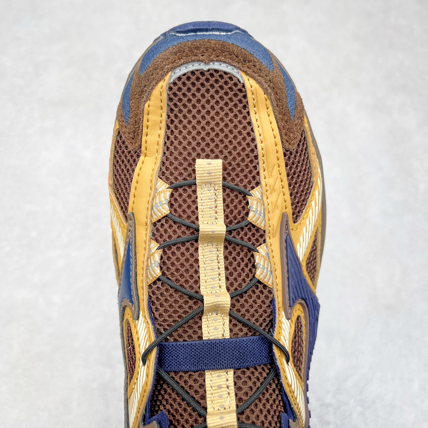 图片[4]-Mizuno Speed 2K 美津浓复古厚底织物合成革防滑耐磨透气低帮休闲跑步鞋 美津浓（Mizuno）是日本美津浓株式会社于1906年创立的运动品牌，经过一个多世纪的不断努力现已成为世界著名的运动器具、服装和鞋类生产商。美津浓力求服务于各类运动项目，并竭力使运动生活更加愉快和振奋。产品种类齐全，覆盖几乎全部主要运动项目，达到30万多个品类。尺码：36 36.5 37.5 38 38.5 39 40 40.5 41 42 42.5 43 44 44.5 45-选品中心