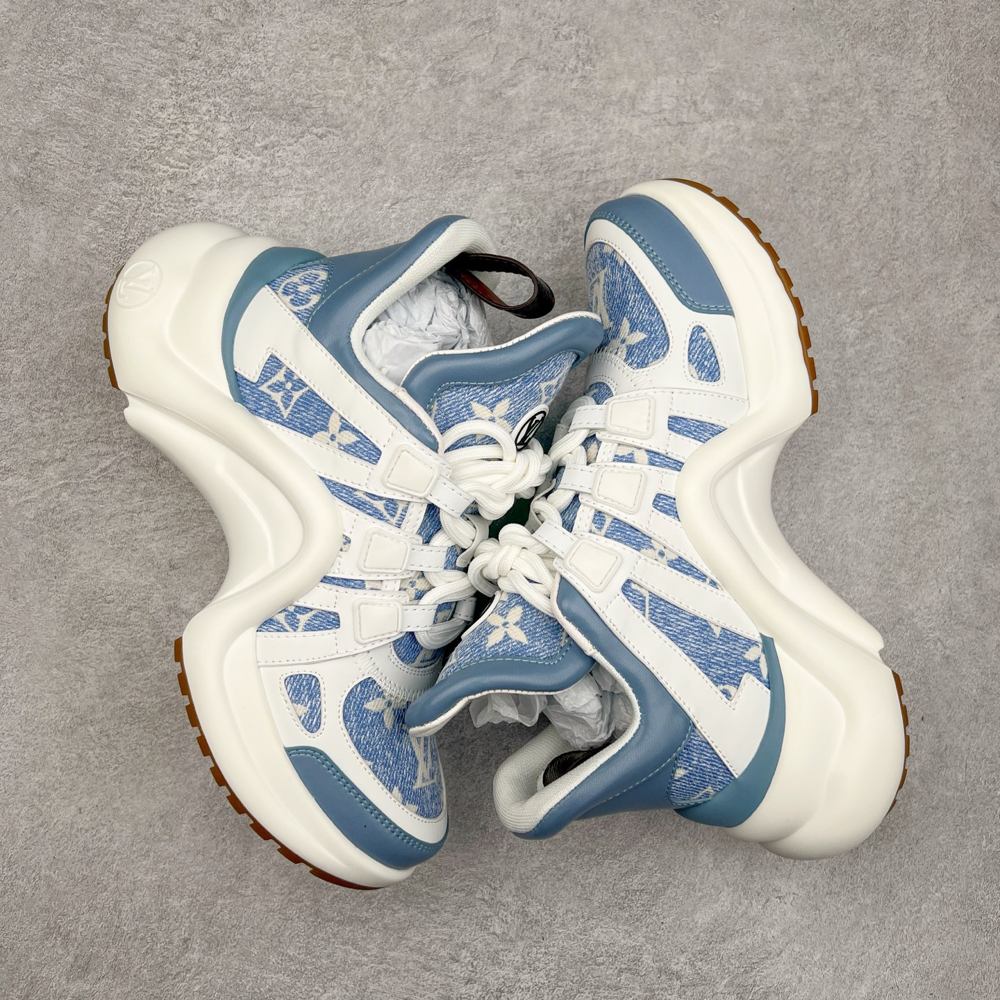 图片[3]-＃纯原福利 Louis Vuitton Archlight Sneakers lv真皮拼色减震运动弓型舞蹈复古走秀老爹运动鞋 升级2023原装配件5D效果礼盒及全套原装配件包装物#支持感应NFC官网跳转#雪梨形超软沙绒纸团+细节制造精品#采用头层小牛皮革饰片#独立开发TPU回弹中底#组合TPR耐磨外底#超软皮内里脚垫❗ 尺码：35-39-选品中心