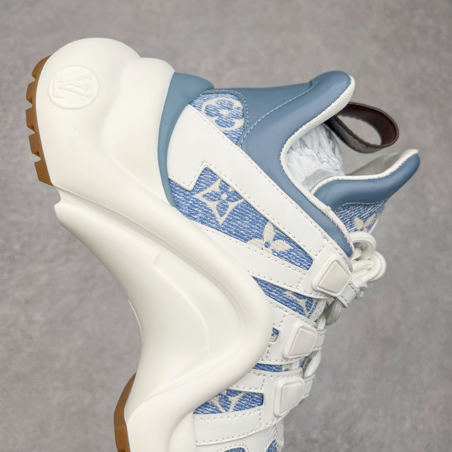 图片[6]-＃纯原福利 Louis Vuitton Archlight Sneakers lv真皮拼色减震运动弓型舞蹈复古走秀老爹运动鞋 升级2023原装配件5D效果礼盒及全套原装配件包装物#支持感应NFC官网跳转#雪梨形超软沙绒纸团+细节制造精品#采用头层小牛皮革饰片#独立开发TPU回弹中底#组合TPR耐磨外底#超软皮内里脚垫❗ 尺码：35-39-选品中心