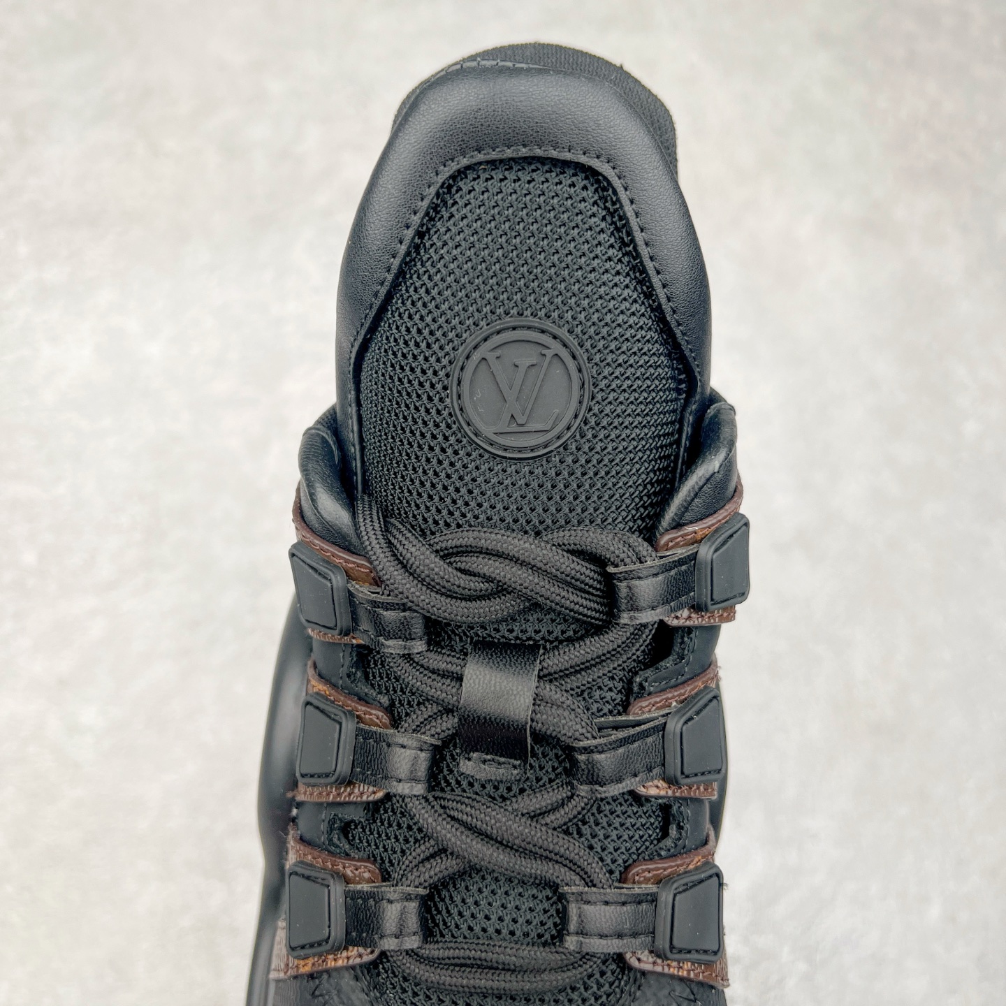 图片[5]-＃纯原福利 Louis Vuitton Archlight Sneakers lv真皮拼色减震运动弓型舞蹈复古走秀老爹运动鞋 升级2023原装配件5D效果礼盒及全套原装配件包装物#支持感应NFC官网跳转#雪梨形超软沙绒纸团+细节制造精品#采用头层小牛皮革饰片#独立开发TPU回弹中底#组合TPR耐磨外底#超软皮内里脚垫❗ 尺码：35-39-选品中心