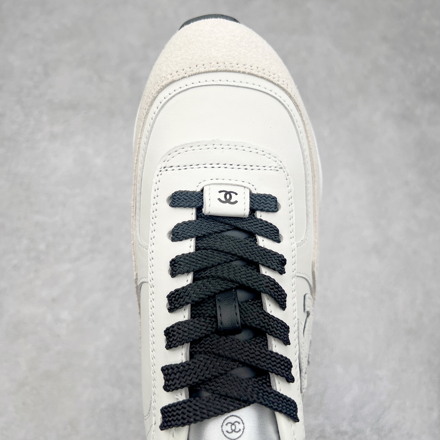 图片[4]-CHANEL香奈儿新款熊猫板鞋熊猫鞋 香奈儿2025ss火爆熊猫鞋🐼配色厚底休闲运动鞋板鞋✅ 【已有多位明星上脚】 专柜同步 专柜非常火爆 非常难买的一款鞋 全网最火的厚底熊猫鞋 可想而知小香控不可错过的 颜值与舒适并存的 简约百搭小白鞋 厚底**超级百搭，闭眼入😍谁穿谁好看 采用 ：小牛皮进口羊皮里TPU原版大底‼️ 尺码：35 36 37 38 39 40-选品中心