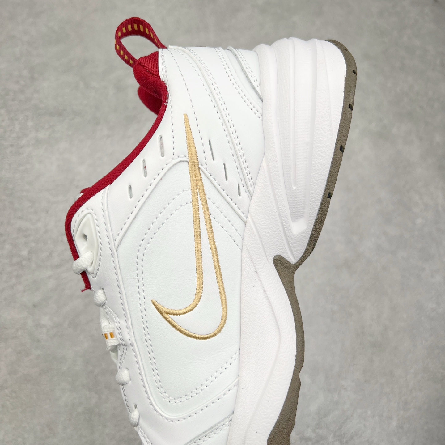 图片[7]-NK Air Monarch IV M2K Tekno 复古运动老爹鞋 正确原楦开发版型 内置Air气垫版本 细节完美还原 复古潮流优质皮革打造鞋面 夸张流线极符 风靡老爹元素 外形延续当下潮流得未来感老爹鞋 设计干净配色风格也带有浓郁的复古感受 极为独特 货号：IB4607-171 尺码：36 36.5 37.5 38 38.5 39 40 40.5 41 42 42.5 43 44 44.5 45-选品中心