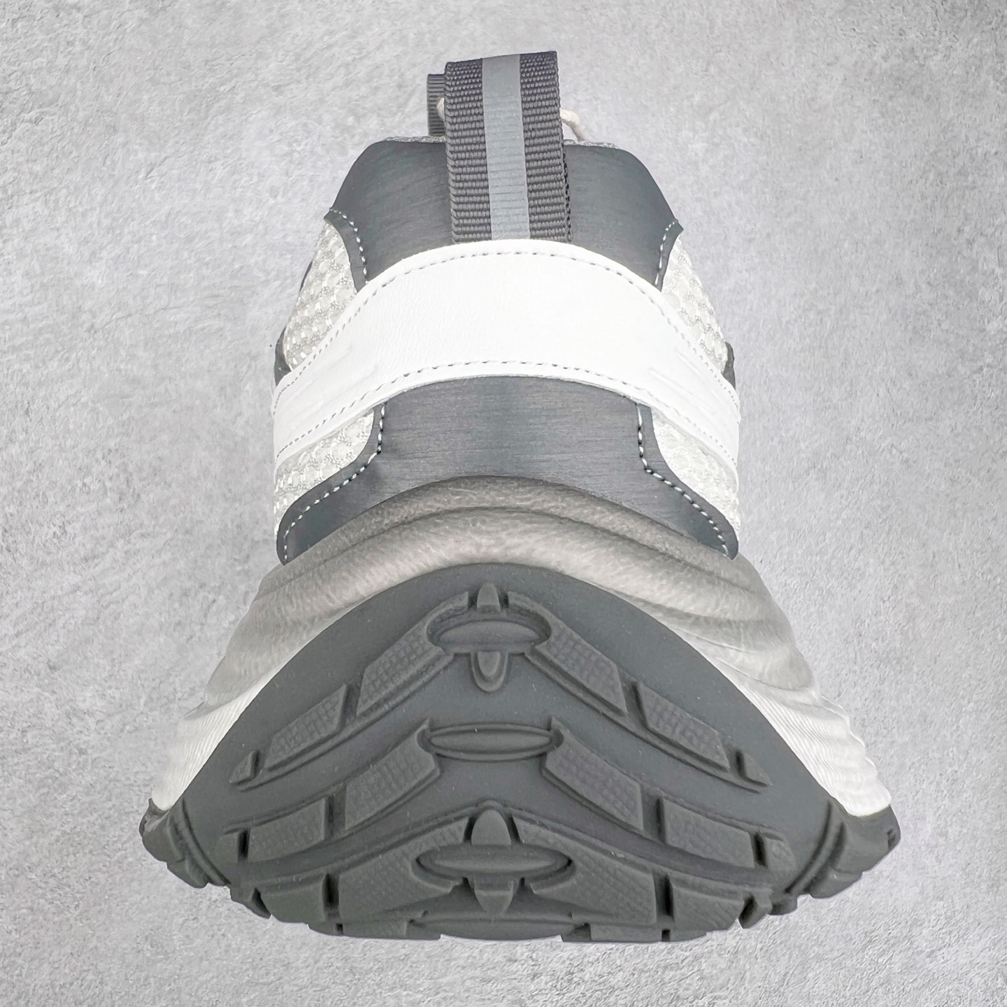 图片[8]-GG-CC Chunky Low白鹿同款独星球 2024新款GGCC低帮复古厚底增高老爹鞋 时髦look轻松定格 不费力展现率性氛围 原版正确大底 高档银盒 酷帅机能风不规则设计大底 8CM 增高厚底 大长腿既视感轻松拿捏 货号：G24X9833 尺码：35 36 37 38 39 40-选品中心