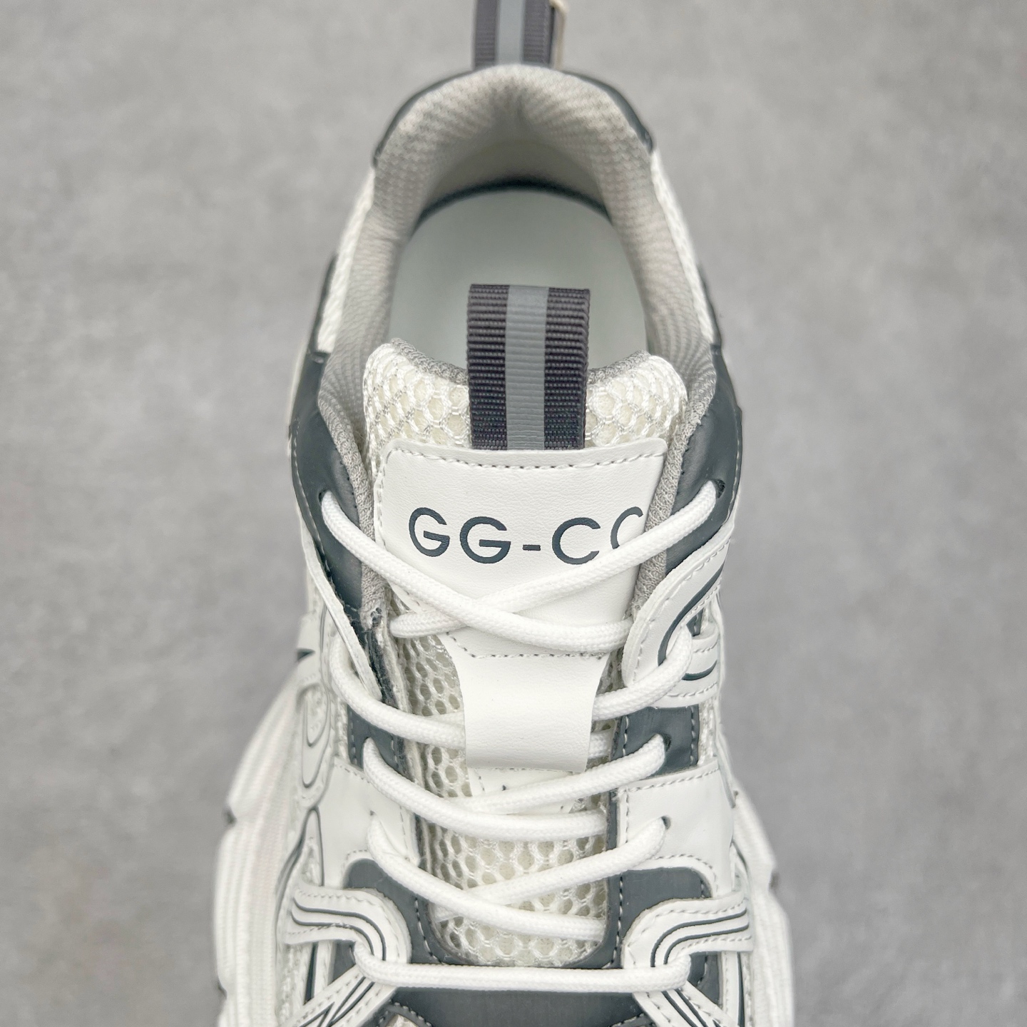 图片[5]-GG-CC Chunky Low白鹿同款独星球 2024新款GGCC低帮复古厚底增高老爹鞋 时髦look轻松定格 不费力展现率性氛围 原版正确大底 高档银盒 酷帅机能风不规则设计大底 8CM 增高厚底 大长腿既视感轻松拿捏 货号：G24X9833 尺码：35 36 37 38 39 40-选品中心