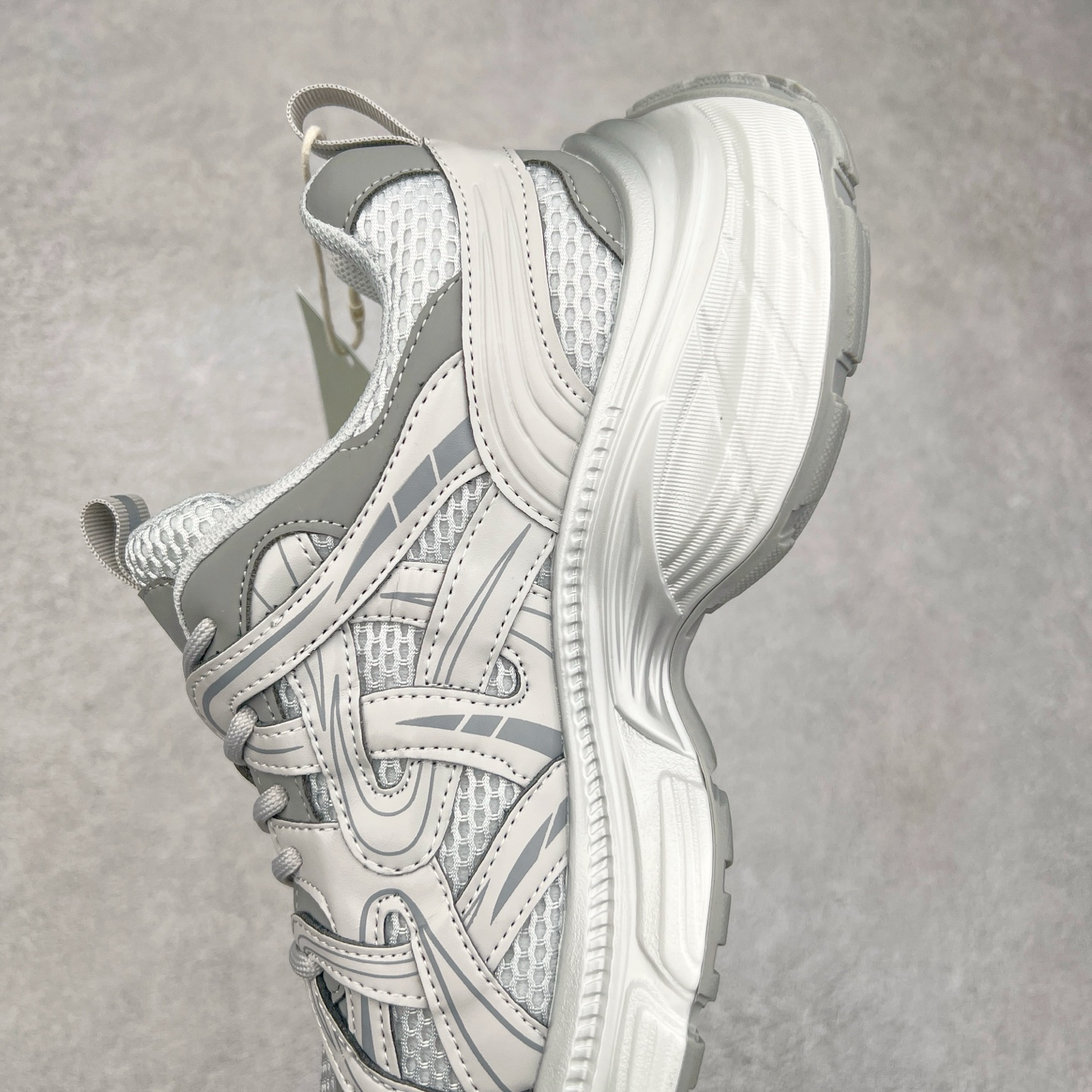 图片[7]-GG-CC Chunky Low白鹿同款独星球 2024新款GGCC低帮复古厚底增高老爹鞋 时髦look轻松定格 不费力展现率性氛围 原版正确大底 高档银盒 酷帅机能风不规则设计大底 8CM 增高厚底 大长腿既视感轻松拿捏 货号：G24X9833 尺码：35 36 37 38 39 40-选品中心