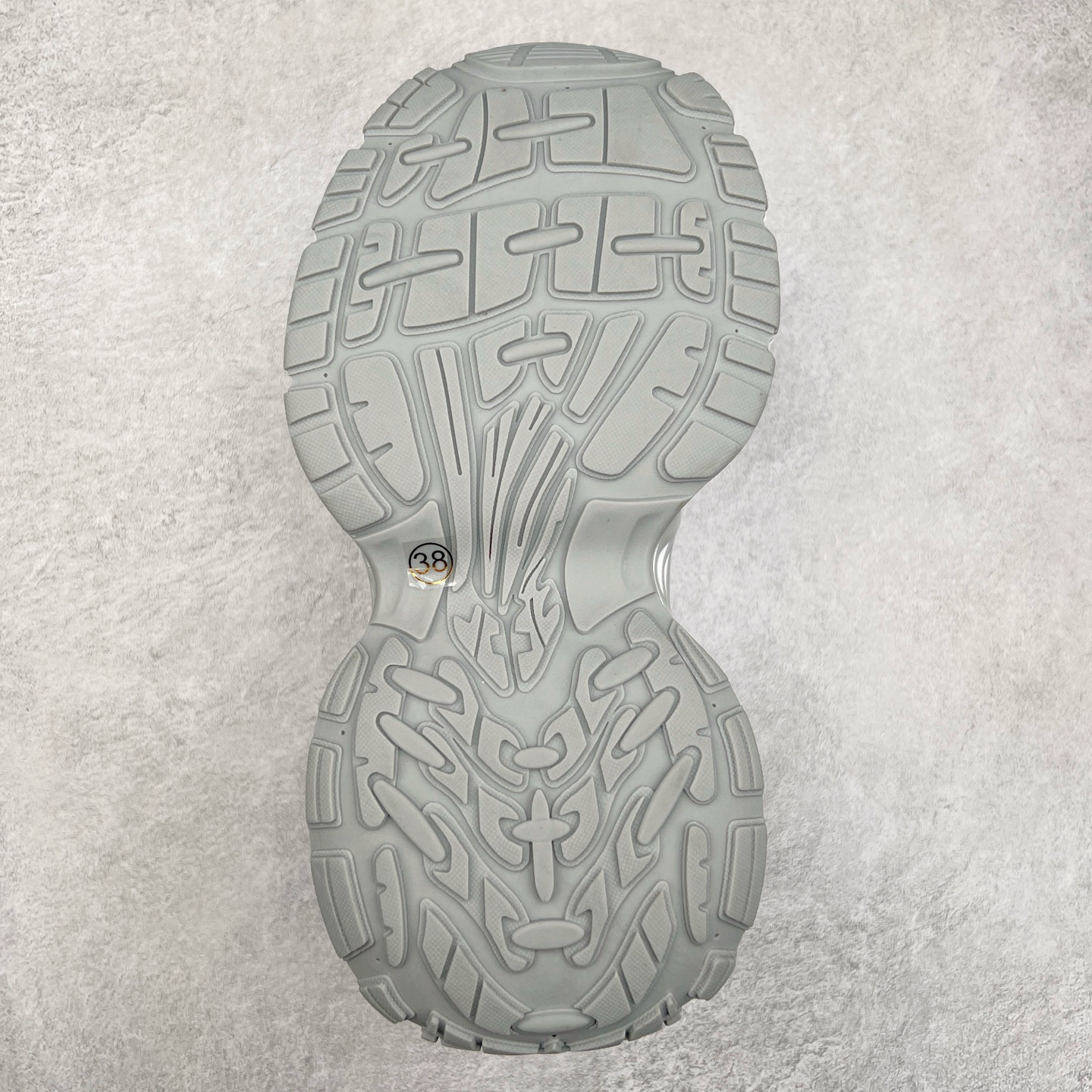 图片[9]-GG-CC Chunky Low白鹿同款独星球 2024新款GGCC低帮复古厚底增高老爹鞋 时髦look轻松定格 不费力展现率性氛围 原版正确大底 高档银盒 酷帅机能风不规则设计大底 8CM 增高厚底 大长腿既视感轻松拿捏 货号：G24X9833 尺码：35 36 37 38 39 40-选品中心