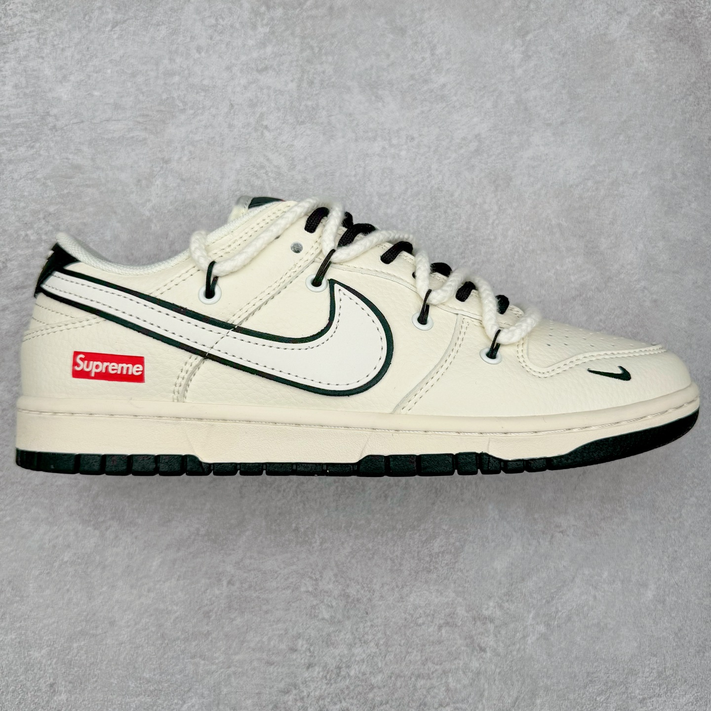 NK Dunk Low 定制配色 YX5066-259 大厂出品 极力推荐 原装头层材料 独家版型蒸餾加工帶來的是更好的视觉和脚感体验大厂纯原品质出货 清洁度 电绣工艺 皮料切割干净无任何毛边 细节完美 尺码：36 36.5 37.5 38 38.5 39 40 40.5 41 42 42.5 43 44 44.5 45-选品中心