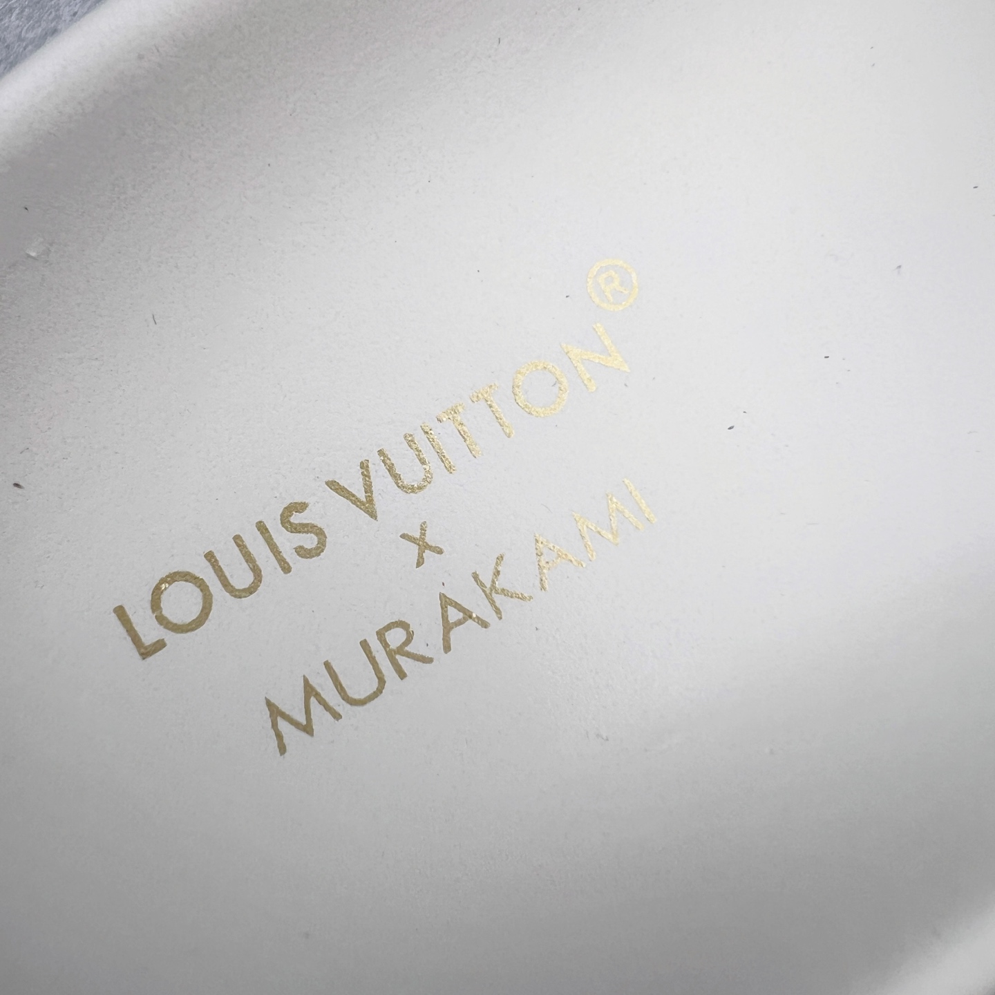 图片[9]-Louis Vuitton lv 2024专柜 春夏新款 最高限定专柜上新 LV情侣厚底魔术贴拖鞋明星同款 网红博主推荐 原版开模 代购版本 Lv 原版3D打印老花 内里海绵 水台4.5CM 原版私膜 真皮大底 全套专柜包装尺码：35 36 37 38 39 40 41 42 43 44-选品中心