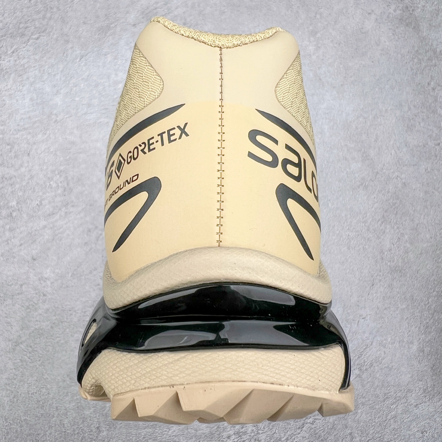 图片[8]-＃S版 Salomon XT-6 萨洛蒙复古潮流户外机能登山跑鞋 纯原外贸平台特供订单 耗时半年巨作 全套原纸板楦头开发 原厂特供网布配套加持 确保原汁原味 完美呈现版型 原档数据独家私模五层组合大底 男女鞋同步官方开发至46.5 原装Ortholite轻量化鞋垫 中底布带钢印编号 原厂TPU锁扣 进口港宝加持 后跟自然饱满 还原公司包裹性 鞋面以“锯齿”状的包裹系统呈现 在基色底之下加入了各种色点缀 将公司的最新技术和时尚前卫的造型融入耐用的长跑款式中 鞋面由 TPU 薄膜制成 并焊接在高耐磨网眼上 使其既时尚又坚固 由 ACS底盘支撑 可增强稳定性和支撑力 以及由橡胶凸耳 Contragrip外底覆盖的 EVA 缓冲中底 旨在应对崎岖的地形 鞋舌上的彩色Salomon 标签、Quicklace 系统以及鞋头、鞋舌和鞋跟上的附加品牌使细节更加完美 让穿着者可以轻松驾驭户外与通勤下的任何运动生活场景 无缝鞋身户外随意纵横 颜值与脚感兼备 出街通勤 绝对非常吸睛 你值得拥有 尺码：36 36.5 37.5 38 38.5 39 40 40.5 41 42 42.5 43 44 44.5 45 46 46.5 注意：偏小1码-选品中心