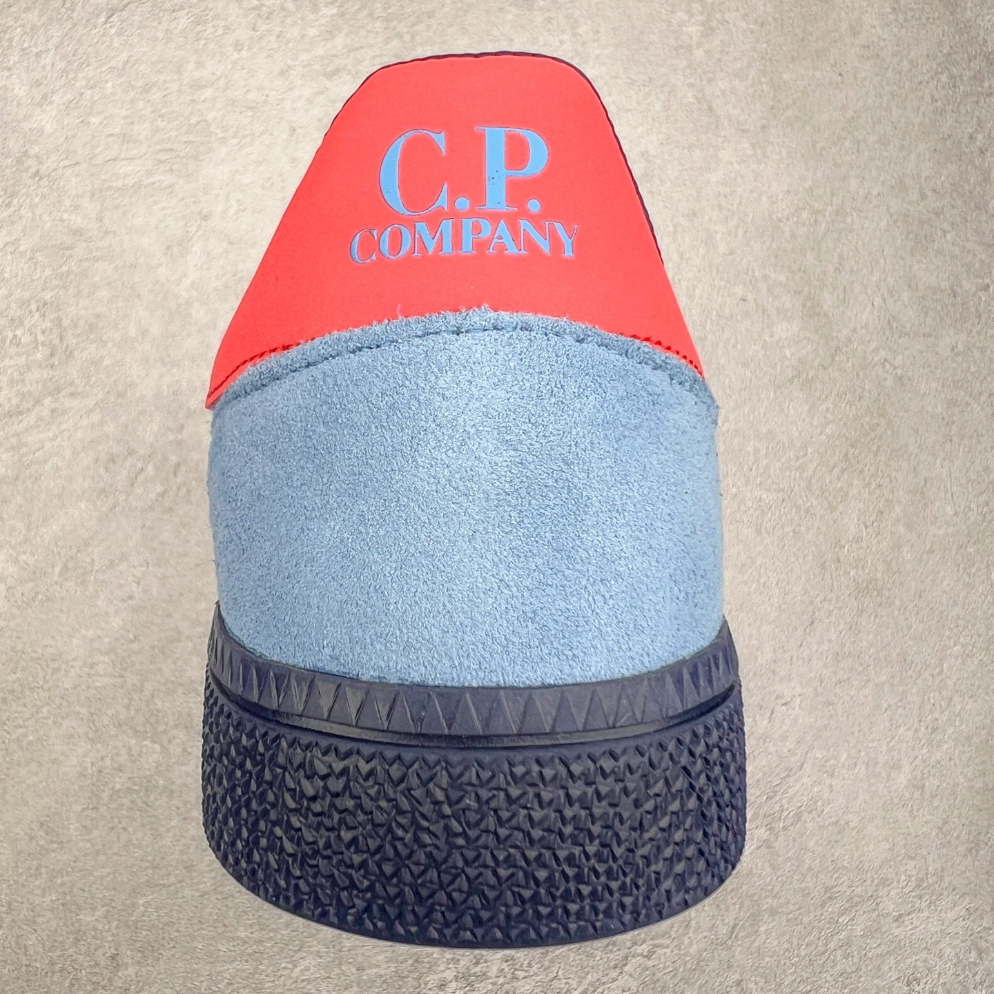 图片[8]-AD Originals Handball SPZL 手球运动员系列百搭休闲运动板鞋 IH3312 这款来自阿迪达斯的这款HANDBALL SPZL前身是一双手球运动鞋，这一次拿来复刻，所以鞋面的主要色彩选用了黑色， 鞋面外侧除了Spezial字母之外还有三叶草标志。Handball SPZL作为复古手球训练鞋与作为室内足球鞋的Samba有着异曲同工之处，但是质感更为出众的鞋身以及丰富的配色选择比起Samba来讲可以说是更胜一筹了！尺码：36 36⅔ 37⅓ 38 38⅔ 39⅓ 40 40⅔ 41⅓ 42 42⅔ 43⅓ 44 45-选品中心