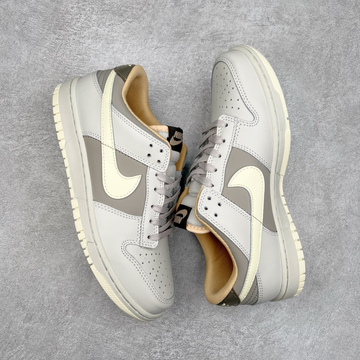 图片[3]-NK Dunk Low HF5441-001 全新支线性价比拉满 迎合行情定价 正确头层皮料 细节均购入原鞋校对开发 全套原纸板楦头加持 细节品控鞋型稳定 独家私模官方最新原厂磨具打造大底 鞋头坡度极致还原 原盒原配 玻璃冲刀 超高清洁度 全鞋零毛边皮料切割 正确中底布背胶中底布拉帮走线 尺码：36 36.5 37.5 38 38.5 39 40 40.5 41 42 42.5 43 44 44.5 45 46-选品中心