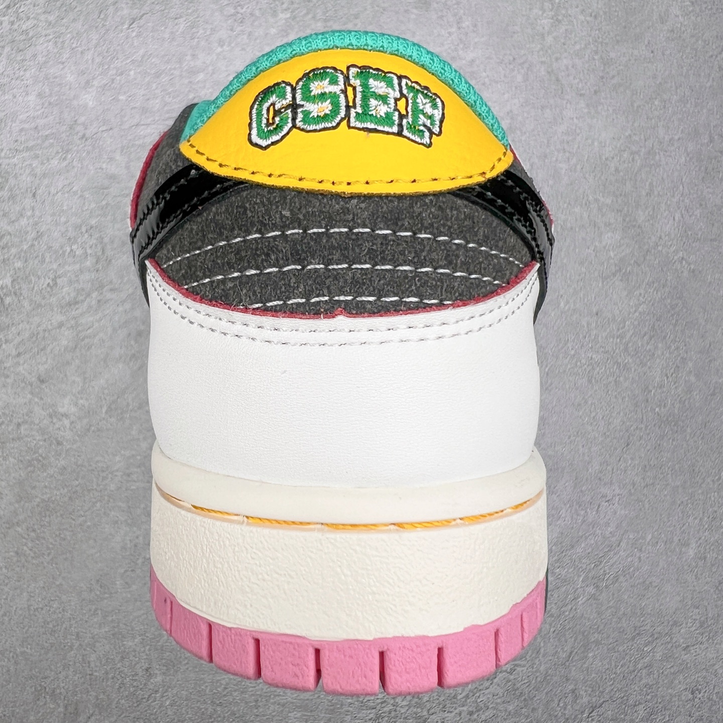 图片[8]-NK Dunk Low HJ4132-100 全新支线性价比拉满 迎合行情定价 正确头层皮料 细节均购入原鞋校对开发 全套原纸板楦头加持 细节品控鞋型稳定 独家私模官方最新原厂磨具打造大底 鞋头坡度极致还原 原盒原配 玻璃冲刀 超高清洁度 全鞋零毛边皮料切割 正确中底布背胶中底布拉帮走线 尺码：36 36.5 37.5 38 38.5 39 40 40.5 41 42 42.5 43 44 44.5 45 46-选品中心