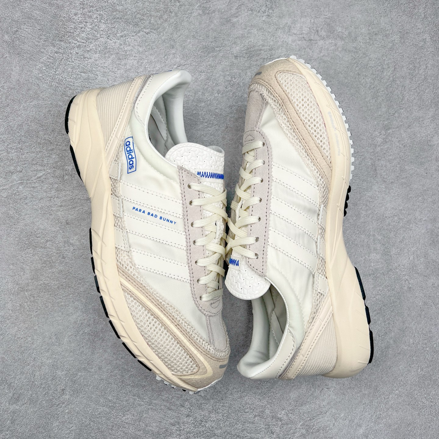 图片[3]-BAD BUNNY x adidas originals ADIZERO SL 72 联名柔软舒适防滑耐磨低帮生活休闲鞋 货号：JP8816 / JP8815 / JQ8757 此番 Bad Bunny 和 adidas 以 Adizero SL 72 为蓝本，推出 3 款不同配色，设计灵感汲取自复古跑鞋 SL 72 ，将经典元素与现代风尚相融合，打造出别具一格的鞋履。鞋面采用多层次叠加设计，很有层次感，吸引人。选用华夫格网、绒面革、皮革和灯芯绒等优质材料。鞋身上的 “ Para Bad Bunny ”中足标识与双阿迪达斯标志，彰显了双方的合作身份。搭载 Adizero 泡棉中底，确保卓越的舒适性与性能表现。尺码：36 36.5 37.5 38 38.5 39 40 40.5 41 42 42.5 43 44 44.5 45-选品中心