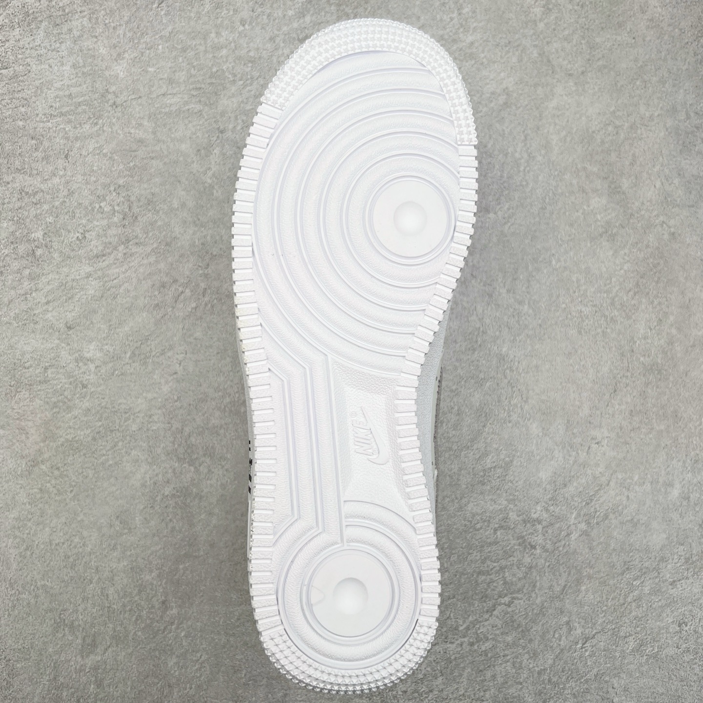 图片[9]-＃特价福利 Off-White x NK Air Force 1 \\\”MCA\\\” 空军一号低帮板鞋 OW联名艺术馆 尺码：36 36.5 37.5 38 38.5 39 40 40.5 41 42 42.5 43 44 44.5 45-选品中心