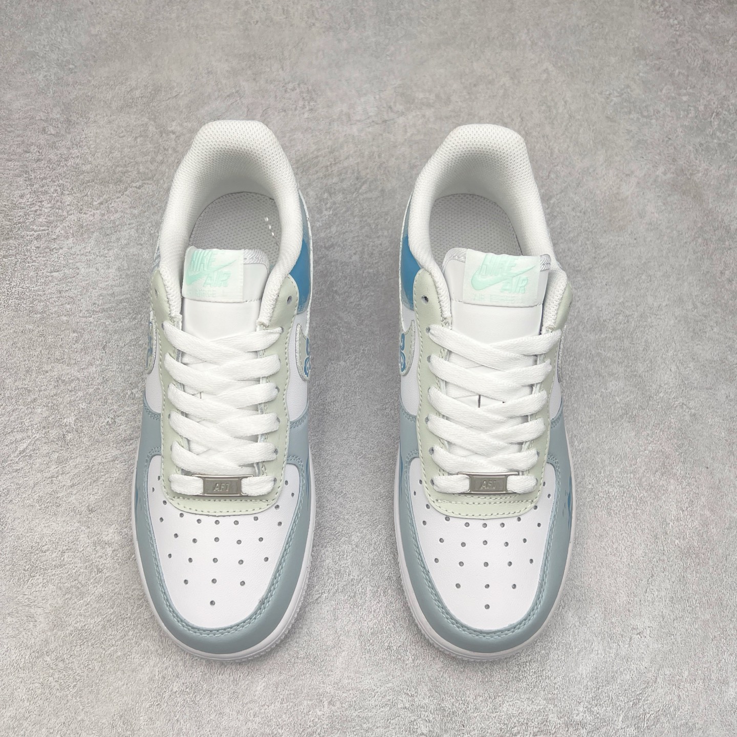 图片[2]-NK Air Force 1´07 Low 空军一号低帮百搭休闲运动板鞋 LJ2288-222 柔软、弹性十足的缓震性能和出色的中底设计 横跨复古与现代的外型结合 造就出风靡全球 三十多年的Force 1 直到今天还深受青睐 尺码：36 36.5 37.5 38 38.5 39 40 40.5 41 42 42.5 43 44 44.5 45-选品中心