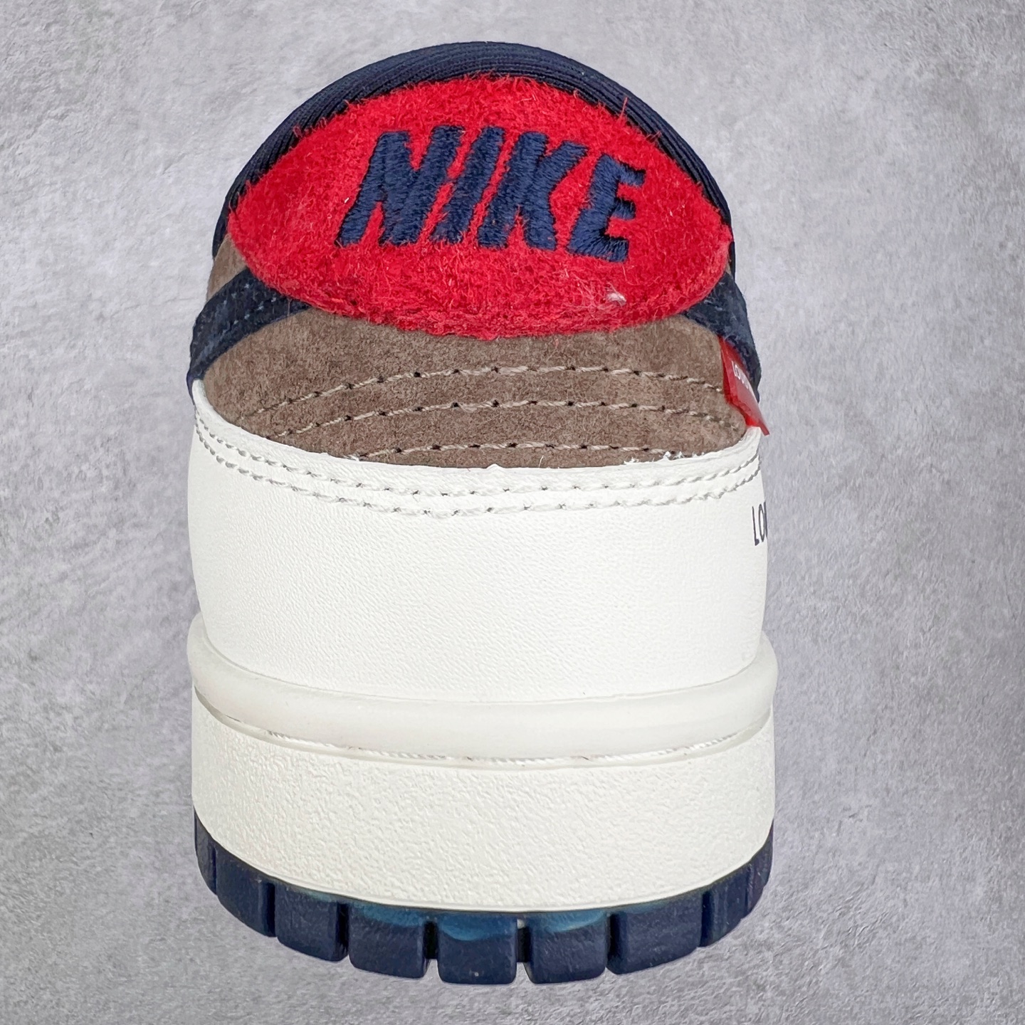 图片[8]-NK Dunk Low 定制配色 CH8311-273 大厂出品 极力推荐 原装头层材料 独家版型蒸餾加工帶來的是更好的视觉和脚感体验大厂纯原品质出货 清洁度 电绣工艺 皮料切割干净无任何毛边 细节完美 尺码：36 36.5 37.5 38 38.5 39 40 40.5 41 42 42.5 43 44 44.5 45-选品中心