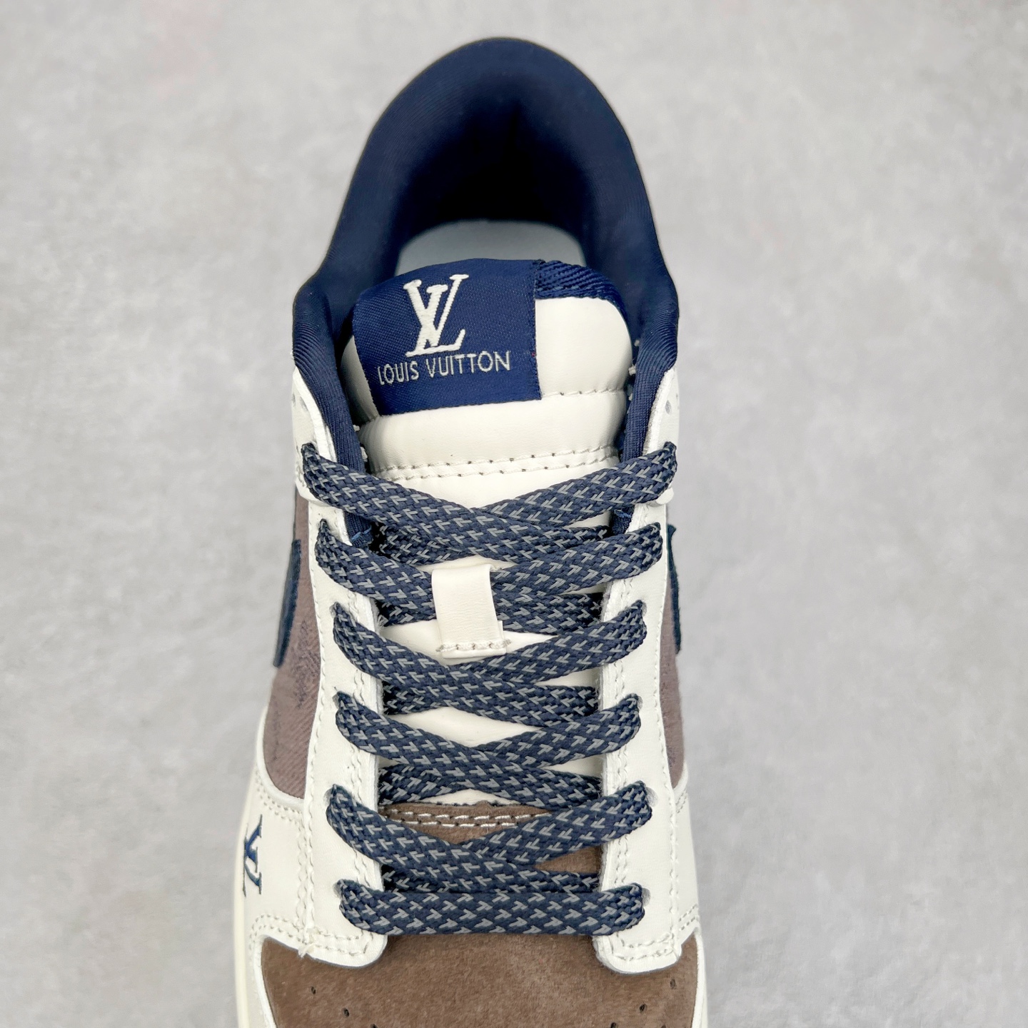 图片[5]-NK Dunk Low 定制配色 CH8311-273 大厂出品 极力推荐 原装头层材料 独家版型蒸餾加工帶來的是更好的视觉和脚感体验大厂纯原品质出货 清洁度 电绣工艺 皮料切割干净无任何毛边 细节完美 尺码：36 36.5 37.5 38 38.5 39 40 40.5 41 42 42.5 43 44 44.5 45-选品中心