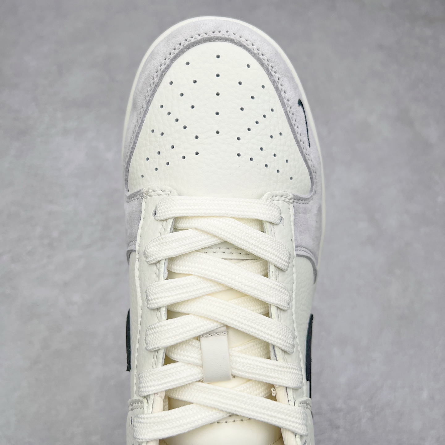 图片[4]-NK Dunk Low 定制配色 CH6336-227 大厂出品 极力推荐 原装头层材料 独家版型蒸餾加工帶來的是更好的视觉和脚感体验大厂纯原品质出货 清洁度 电绣工艺 皮料切割干净无任何毛边 细节完美 尺码：36 36.5 37.5 38 38.5 39 40 40.5 41 42 42.5 43 44 44.5 45-选品中心