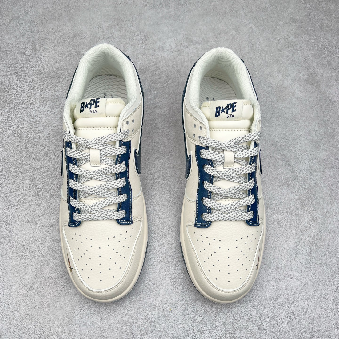 图片[2]-NK Dunk Low 定制配色 XS6089-515 大厂出品 极力推荐 原装头层材料 独家版型蒸餾加工帶來的是更好的视觉和脚感体验大厂纯原品质出货 清洁度 电绣工艺 皮料切割干净无任何毛边 细节完美 尺码：36 36.5 37.5 38 38.5 39 40 40.5 41 42 42.5 43 44 44.5 45-选品中心