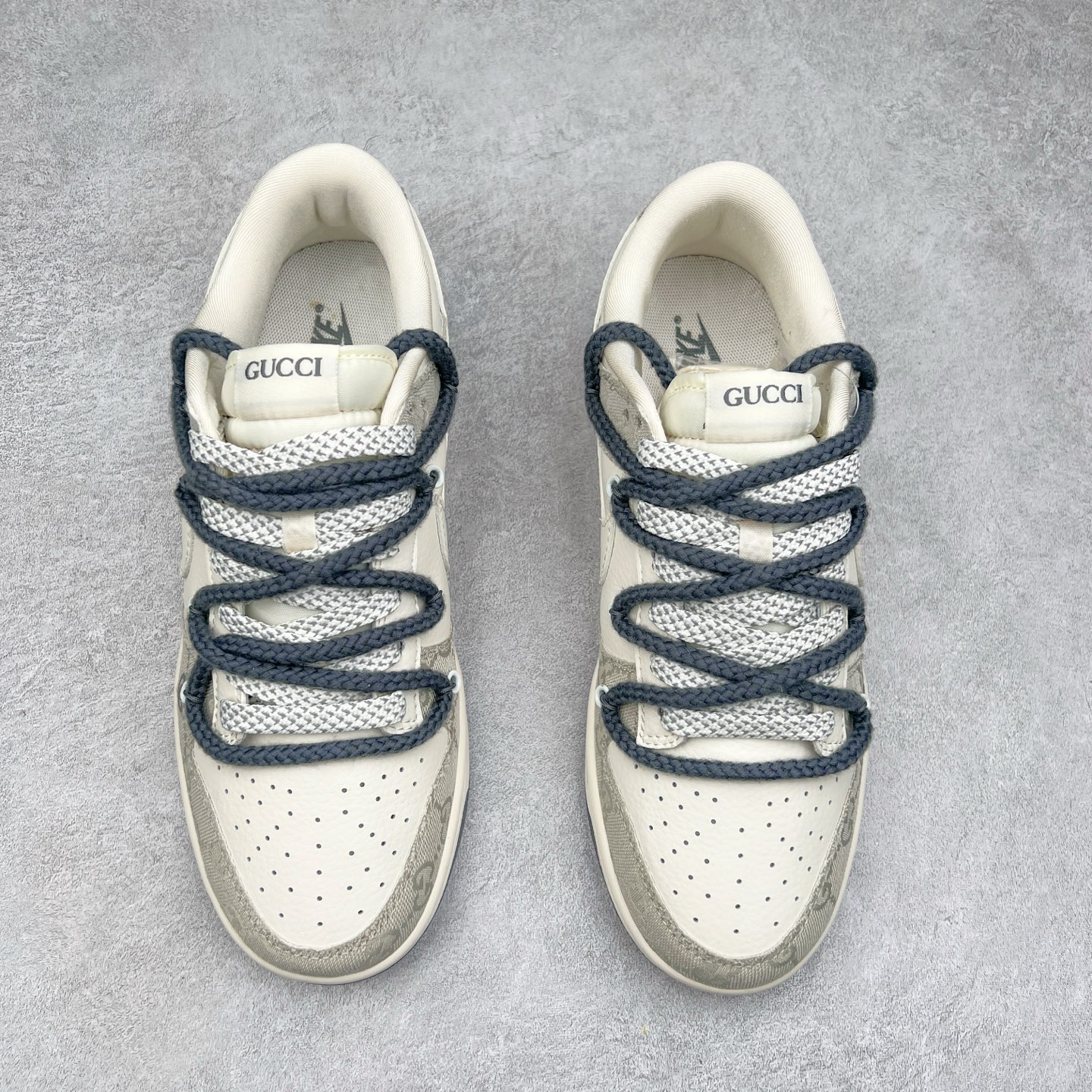 图片[2]-NK Dunk Low 定制配色 SJ2068-263 大厂出品 极力推荐 原装头层材料 独家版型蒸餾加工帶來的是更好的视觉和脚感体验大厂纯原品质出货 清洁度 电绣工艺 皮料切割干净无任何毛边 细节完美 尺码：36 36.5 37.5 38 38.5 39 40 40.5 41 42 42.5 43 44 44.5 45-选品中心