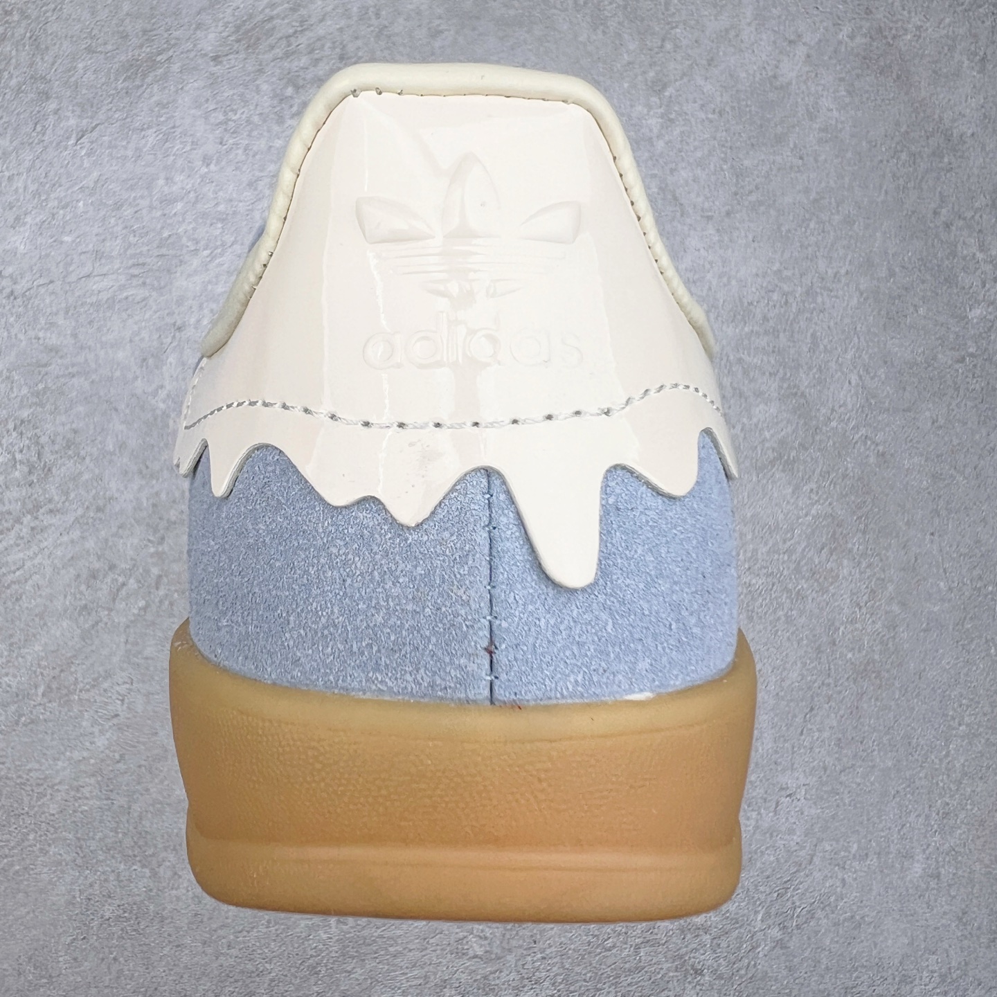 图片[8]-AD Gazelle Indoor Trainers 羚羊内训系列低帮复古百搭休闲运动德训风板鞋 JR8029 90年代经典的复刻版！自60年代以足球训练鞋面世以来,Gazelle就以其经典设计席卷全球。1991年版本的复刻,再造经典Gazelle。采用皮革打造,搭配浊色细节,让这款经典更加简约。尺码：36 36⅔ 37⅓ 38 38⅔ 39⅓ 40 40⅔ 41⅓ 42 42⅔ 43⅓ 44 45-选品中心