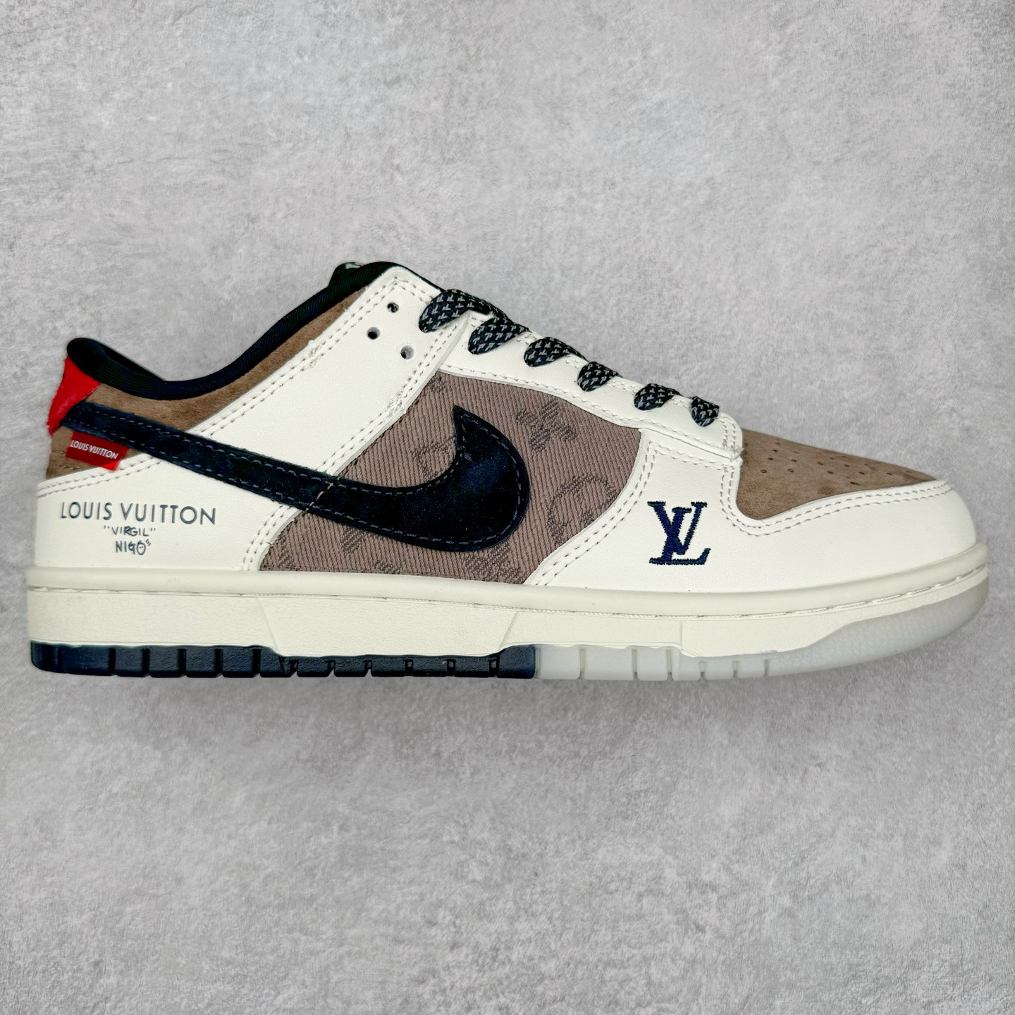 NK Dunk Low 定制配色 CH8311-273 大厂出品 极力推荐 原装头层材料 独家版型蒸餾加工帶來的是更好的视觉和脚感体验大厂纯原品质出货 清洁度 电绣工艺 皮料切割干净无任何毛边 细节完美 尺码：36 36.5 37.5 38 38.5 39 40 40.5 41 42 42.5 43 44 44.5 45-选品中心