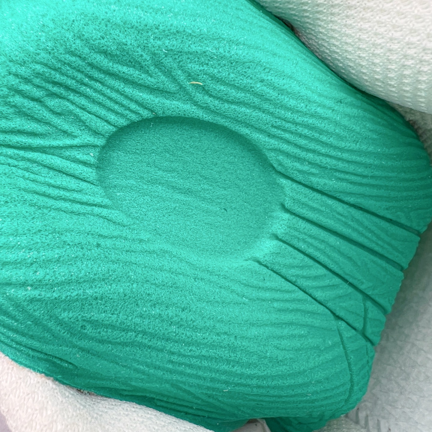 图片[10]-＃PB过验版 MLB Chunky Liner Basic 复古印花学长鞋系列低帮轻量增高厚底百搭休闲运动慢跑鞋板鞋 Korea韩国联名NY美国榄球纽约洋基队限定 目前可过轻松秒过各类鉴定 能操作的私聊 韩国代购专供 左脚内置NFC感应 区别市面贴纸假芯片 MLB专用菱形双针中底布 重点细节中底布带注胶孔 原厂NFC感应吊牌 支持鉴定 一个两位数 原盒原标 全套原楦原纸板原厂数据开发 中韩文保养标贴 绿色防霉片 平台代购专供 独家一比一RB+MD组合大底 高频后跟小人Logo精准对位立体饱满 正确网布加超迁鞋面 转印中底走线紧密 转印Logo工艺表层防刮不掉色 尺码：35 36 36.5 37.5 38 38.5 39 40 40.5 41 42 42.5 43 44 44.5 45-选品中心