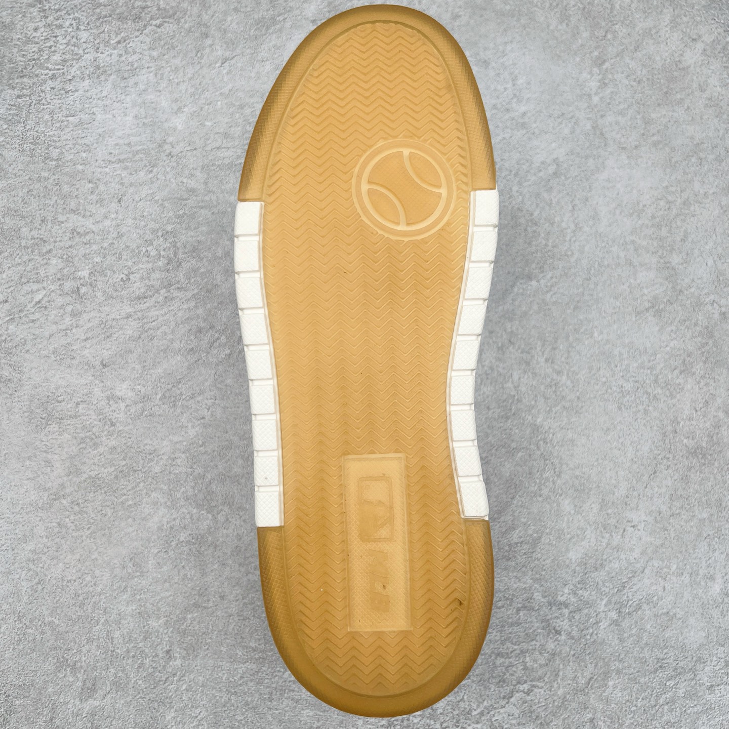 图片[9]-＃PB过验版 MLB Chunky Liner Basic 复古印花学长鞋系列低帮轻量增高厚底百搭休闲运动慢跑鞋板鞋 Korea韩国联名NY美国榄球纽约洋基队限定 目前可过轻松秒过各类鉴定 能操作的私聊 韩国代购专供 左脚内置NFC感应 区别市面贴纸假芯片 MLB专用菱形双针中底布 重点细节中底布带注胶孔 原厂NFC感应吊牌 支持鉴定 一个两位数 原盒原标 全套原楦原纸板原厂数据开发 中韩文保养标贴 绿色防霉片 平台代购专供 独家一比一RB+MD组合大底 高频后跟小人Logo精准对位立体饱满 正确网布加超迁鞋面 转印中底走线紧密 转印Logo工艺表层防刮不掉色 尺码：35 36 36.5 37.5 38 38.5 39 40 40.5 41 42 42.5 43 44 44.5 45-选品中心