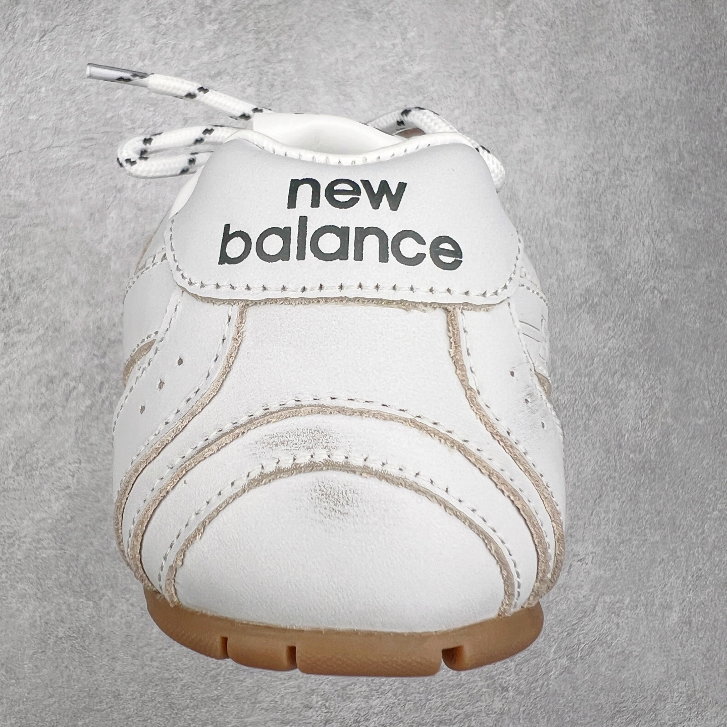 图片[8]-Miumiu x New Balance NB530 新百伦缪缪联名款复古运动鞋 全套原楦原纸板原厂数据开发 原厂三文治网纱 原装进口羊皮加羊反绒正确绒感卡色 正确中底拉帮中底纸板满印细节 冲裁组合 匠心打造 耗时两个月开发完成 工艺极其复杂难度可想而知 新开独立私模大底 全网唯一正确私模大底 高端零售专供产物 尺码：35 36 37 38 39 40 41 42 42.5 43 44 45-选品中心