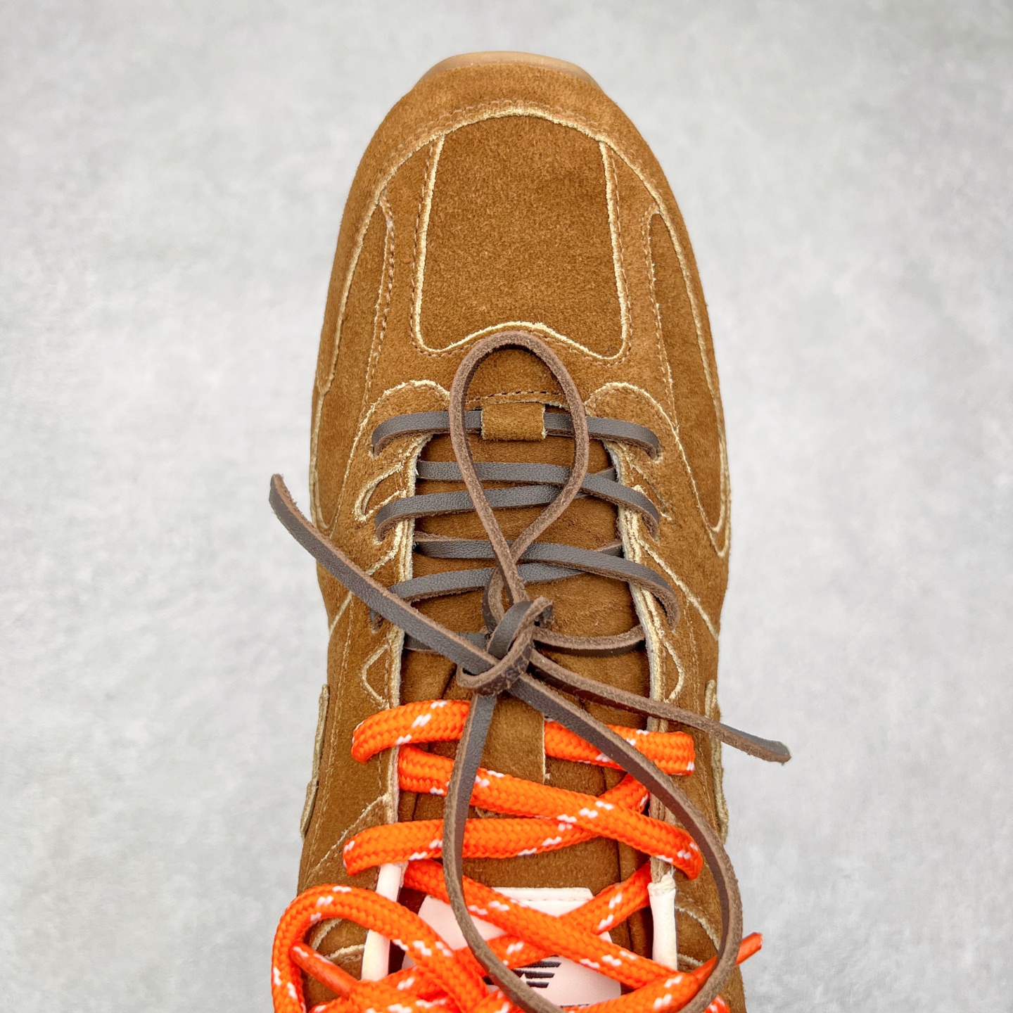 图片[4]-Miumiu x New Balance NB530 新百伦缪缪联名款复古运动鞋 全套原楦原纸板原厂数据开发 原厂三文治网纱 原装进口羊皮加羊反绒正确绒感卡色 正确中底拉帮中底纸板满印细节 冲裁组合 匠心打造 耗时两个月开发完成 工艺极其复杂难度可想而知 新开独立私模大底 全网唯一正确私模大底 高端零售专供产物 尺码：35 36 37 38 39 40 41 42 42.5 43 44 45-选品中心