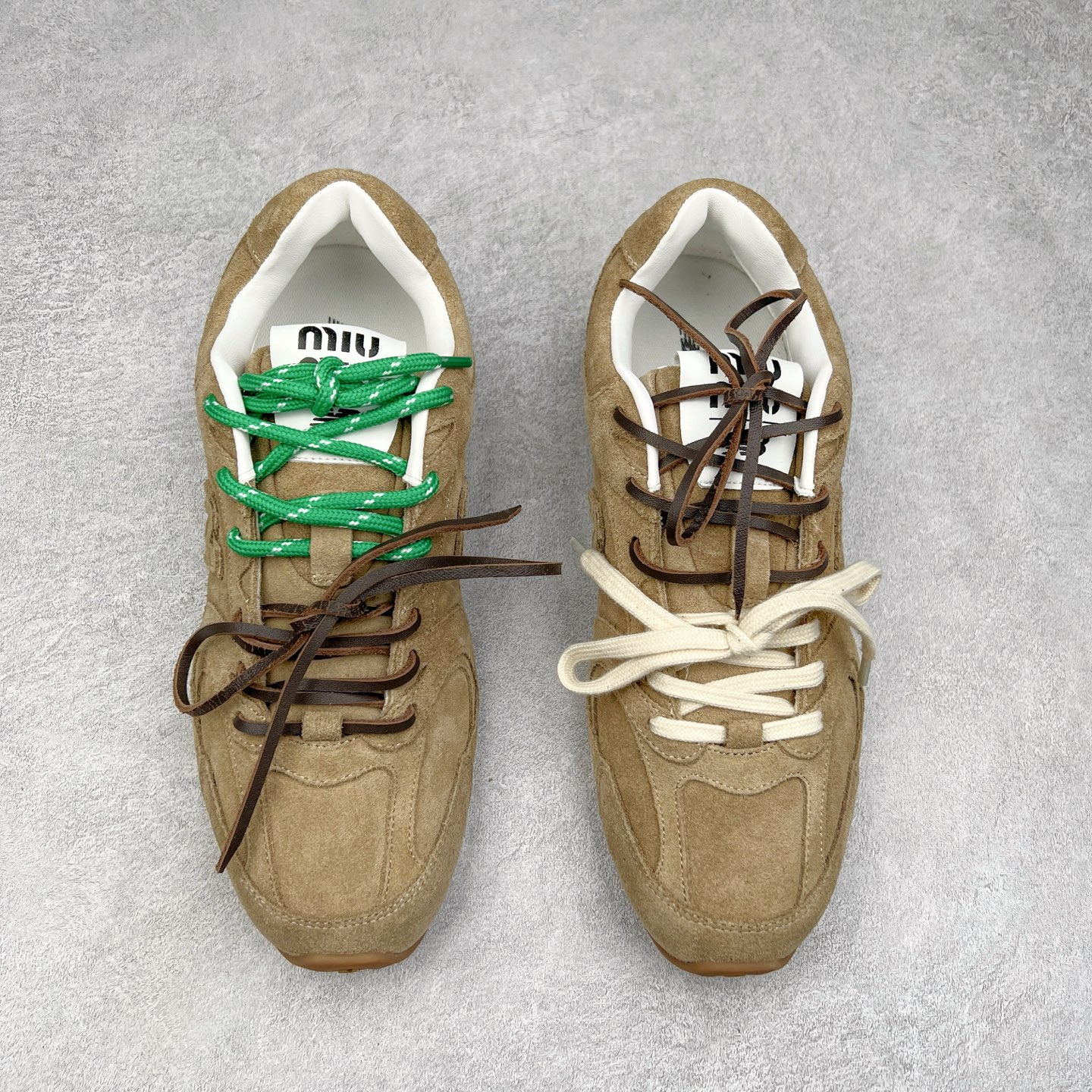 图片[2]-Miumiu x New Balance NB530 新百伦缪缪联名款复古运动鞋 全套原楦原纸板原厂数据开发 原厂三文治网纱 原装进口羊皮加羊反绒正确绒感卡色 正确中底拉帮中底纸板满印细节 冲裁组合 匠心打造 耗时两个月开发完成 工艺极其复杂难度可想而知 新开独立私模大底 全网唯一正确私模大底 高端零售专供产物 尺码：35 36 37 38 39 40 41 42 42.5 43 44 45-选品中心