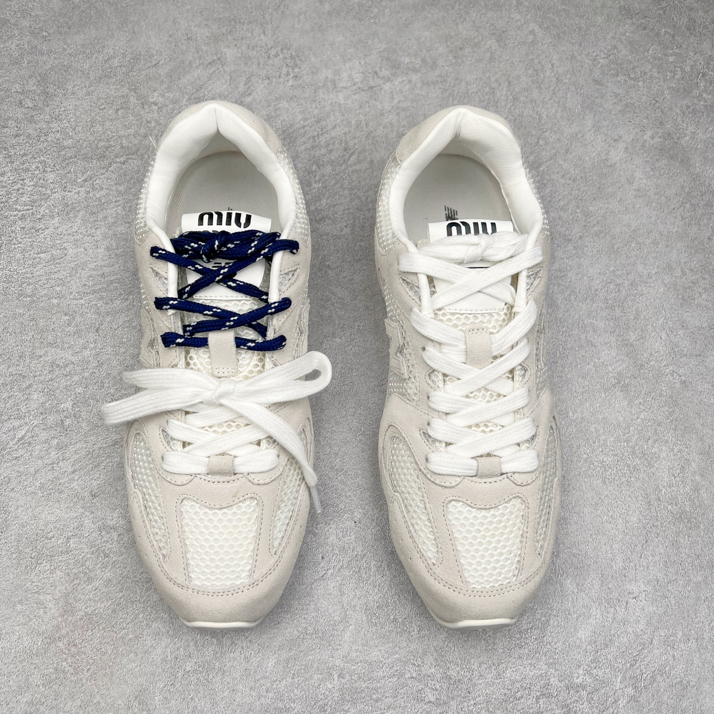 图片[2]-Miumiu x New Balance NB530 新百伦缪缪联名款复古运动鞋 全套原楦原纸板原厂数据开发 原厂三文治网纱 原装进口羊皮加羊反绒正确绒感卡色 正确中底拉帮中底纸板满印细节 冲裁组合 匠心打造 耗时两个月开发完成 工艺极其复杂难度可想而知 新开独立私模大底 全网唯一正确私模大底 高端零售专供产物 尺码：35 36 37 38 39 40 41 42 42.5 43 44 45-选品中心